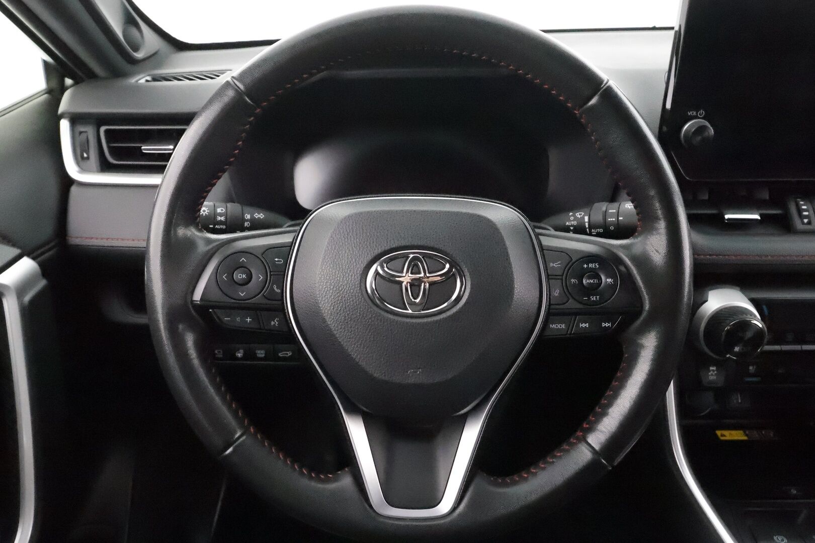 Toyota RAV4 Plug-in 2023 Hybrid 2,5 AWD-i Premium Edition * ACC / HUD / 360° / JBL / Ilmastoidut nahat / Facelift / Muistipenkki / Sähköluukku * - 1.Om Suomi-auto / Kahdet renkaat aluvanteilla / Merkkihuollettu