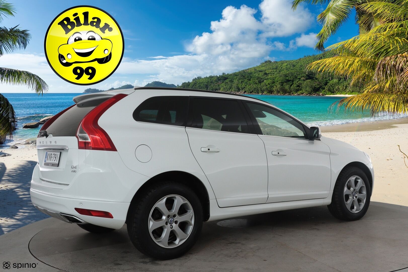 Volvo XC60 2015 D4 AWD Momentum aut *Vakkari / Webasto / Panorama / KeylessGo / Puolinahat / Digimittaristo* - Kahdet renkaat aluvanteilla