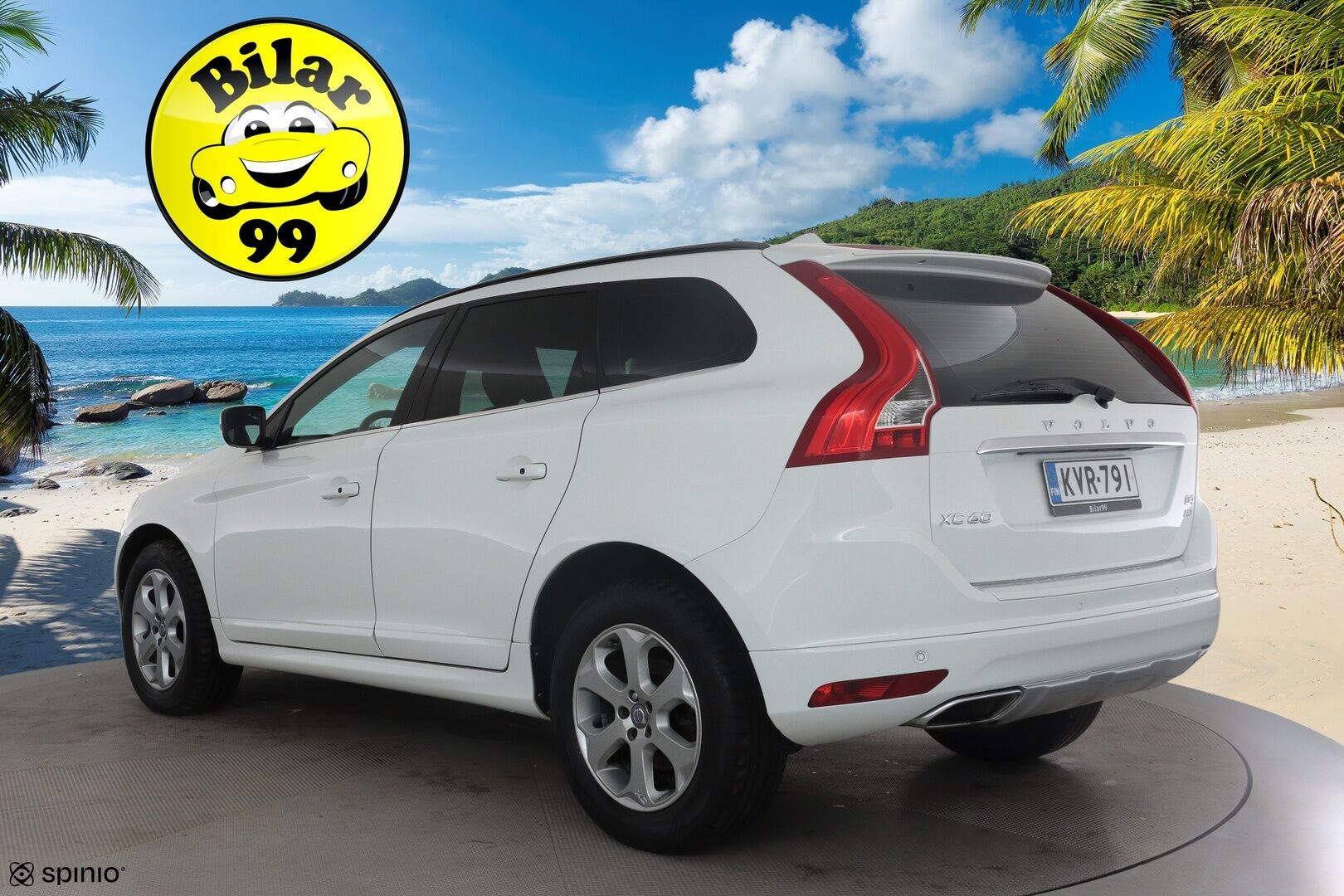 Volvo XC60 2015 D4 AWD Momentum aut *Vakkari / Webasto / Panorama / KeylessGo / Puolinahat / Digimittaristo* - Kahdet renkaat aluvanteilla
