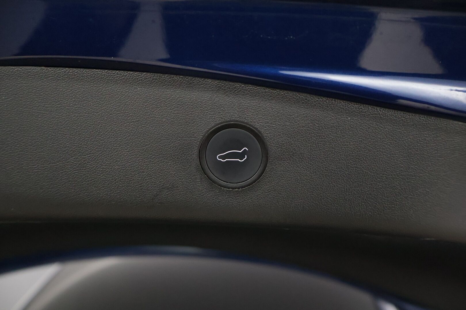 Tesla Model 3 2022 Standard Range Plus * AMD Ryzen / Lämpöpumppu / Autopilotti / Lasikatto * - * Tehdastakuu voimassa 12/2026 / 80tkm *