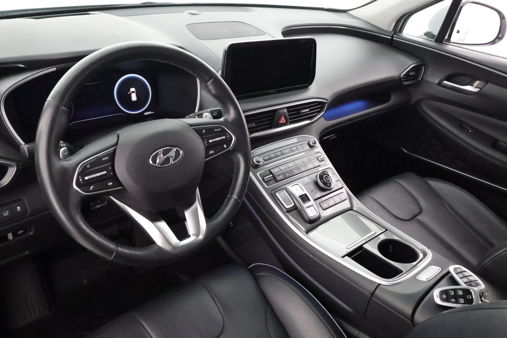 Hyundai Santa Fe 2022 1.6 T-GDI 265 hv Plug in 4WD 6AT Premium Business 7P * ACC / LED / 360 / Ilmastoitu Muistipenkki / Krell / Panorama * - Akku kuntotarkastettu / Koukku / HUD / 2x Latauskaapelit / Kahdet renkaat aluvanteilla