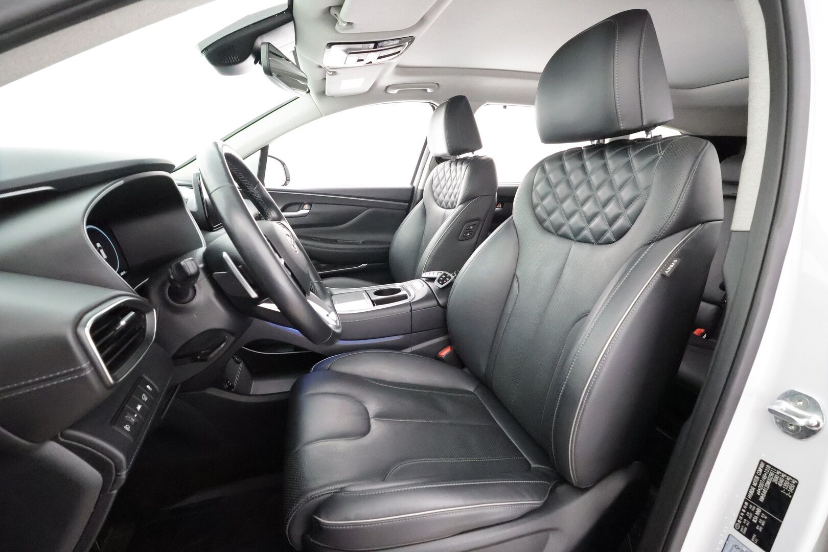 Hyundai Santa Fe 2022 1.6 T-GDI 265 hv Plug in 4WD 6AT Premium Business 7P * ACC / LED / 360 / Ilmastoitu Muistipenkki / Krell / Panorama * - Akku kuntotarkastettu / Koukku / HUD / 2x Latauskaapelit / Kahdet renkaat aluvanteilla