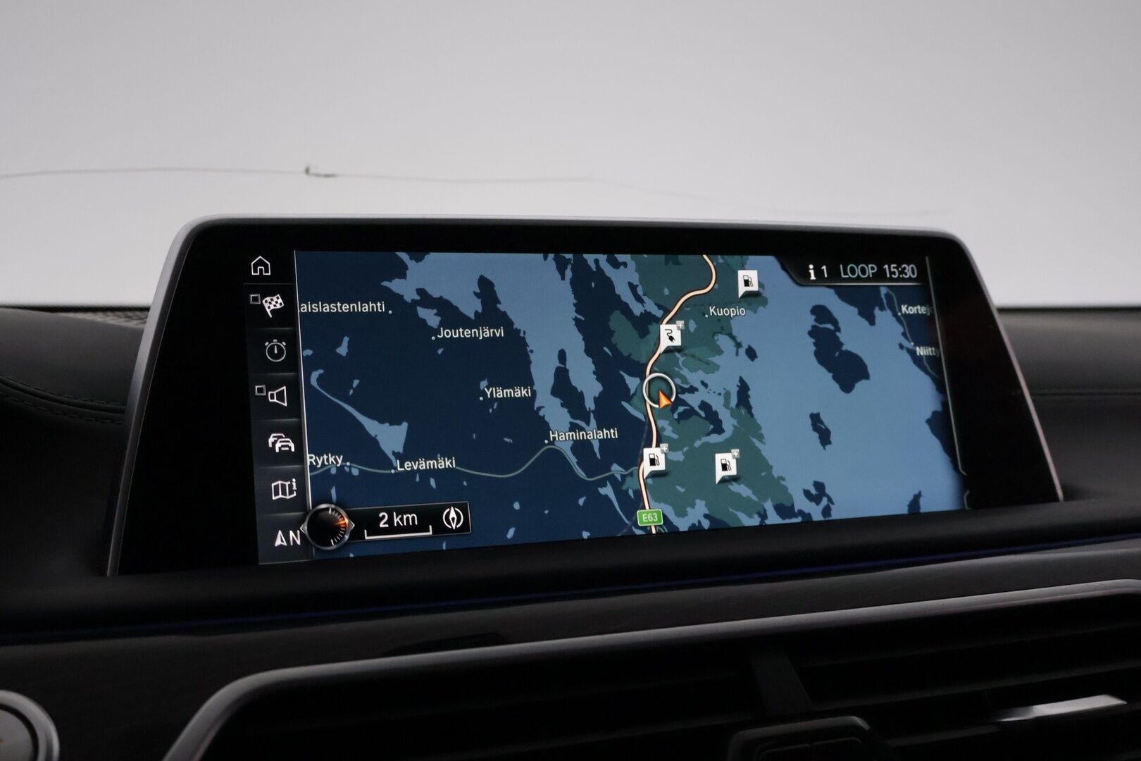 BMW 740 2017 G12 Sedan 740Le A xDrive Business Exclusive M Sport  *ACC / B&W / Laser Light / HUD / Panorama / 360 / Hieronta* - Carbon Core Korisarja / Ambient Air / Comfort nahat ilmastoinnilla, muistilla sekä hieronnalla / Keyless GO / Sähköluukku / Näytöt takana / Soft close - HULLUT AVAJAISHULINAT KORKOTARJOUS 3,29 %