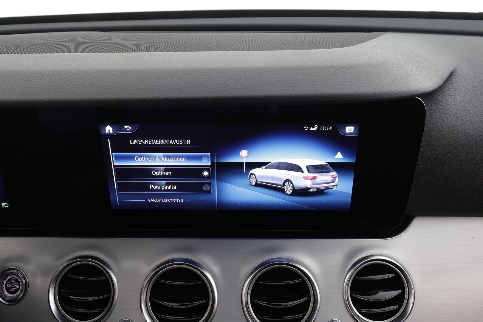 Mercedes-Benz E 2021 300 de 4MATIC T A Business Avantgarde EQ Power * Widescreen / Koukku / LED / P.Kamera / Navi / Vakkari * - 2x Latauskaapelit / Kahdet melkein hyvät renkaat! / Siistikuntoinen  