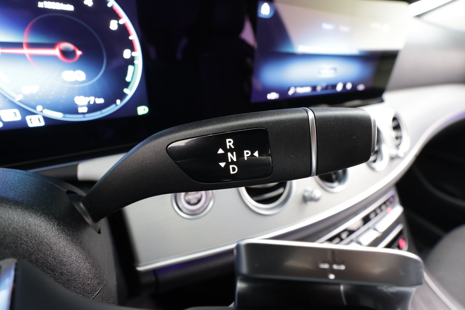 Mercedes-Benz E 2021 300 de 4MATIC T A Business Avantgarde EQ Power - Widescreen | Koukku | LED | P.Kamera | Navi | Vakkari
