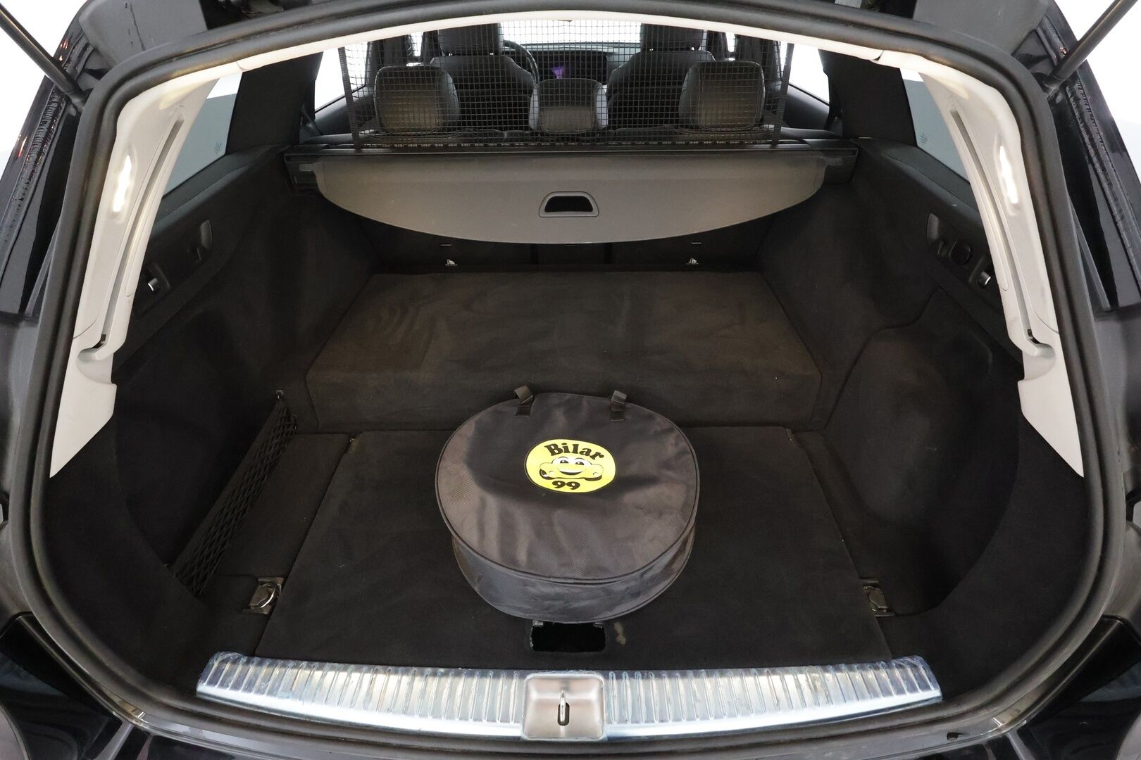 Mercedes-Benz E 2021 300 de 4MATIC T A Business Avantgarde EQ Power - Widescreen | Koukku | LED | P.Kamera | Navi | Vakkari