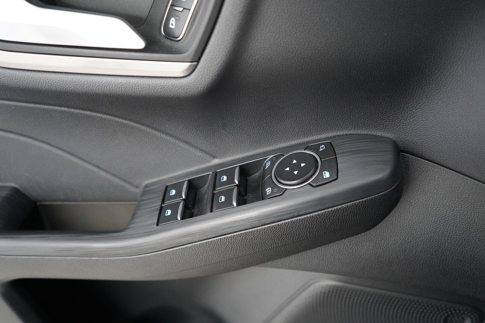 Ford Kuga 2022 Ladattava Hybridi (PHEV) 225hv CVT FWD Titanium - Kamera | Navigointi | Ratinlämmitin | Lämmitettävä tuulilasi | KeylessGo