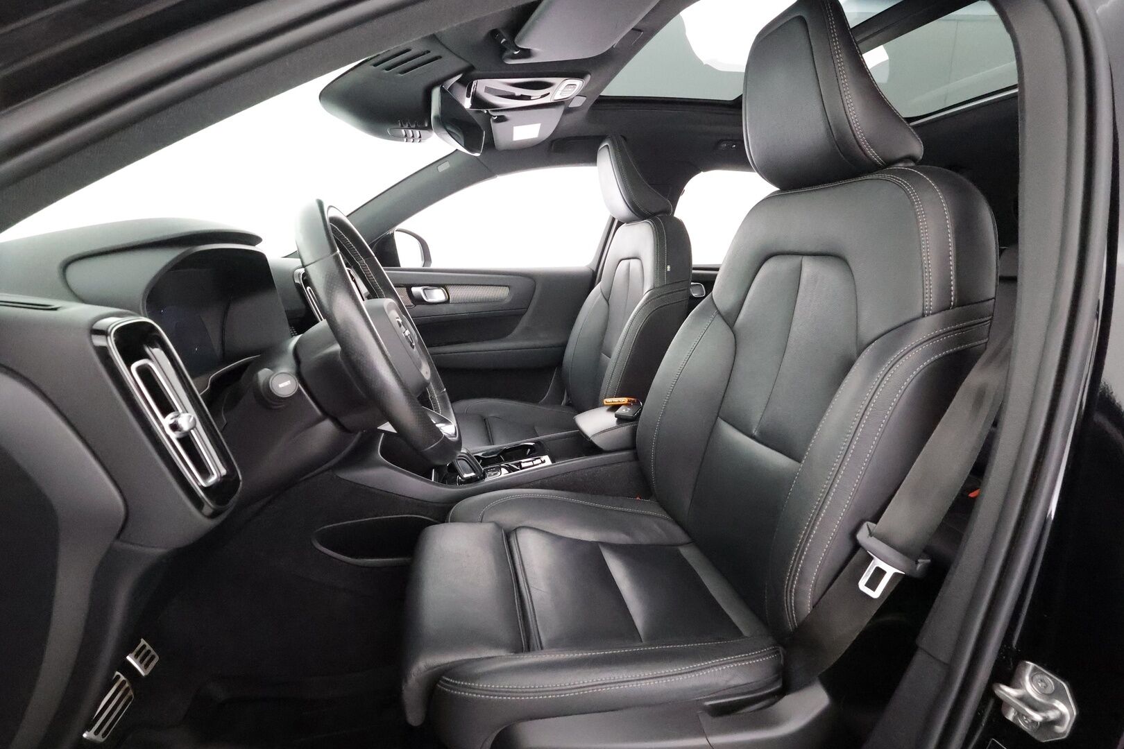 Volvo XC40 2021 T5 TwE Business R-Design aut - | ACC | Koukku | Webasto | Harman/Kardon | Panorama | 360° | Sporttinahat sähköllä | Muistipenkki | Full-LED |  BLIS | Pilot Assist | Merkkihuollot | 2x volvo alut |