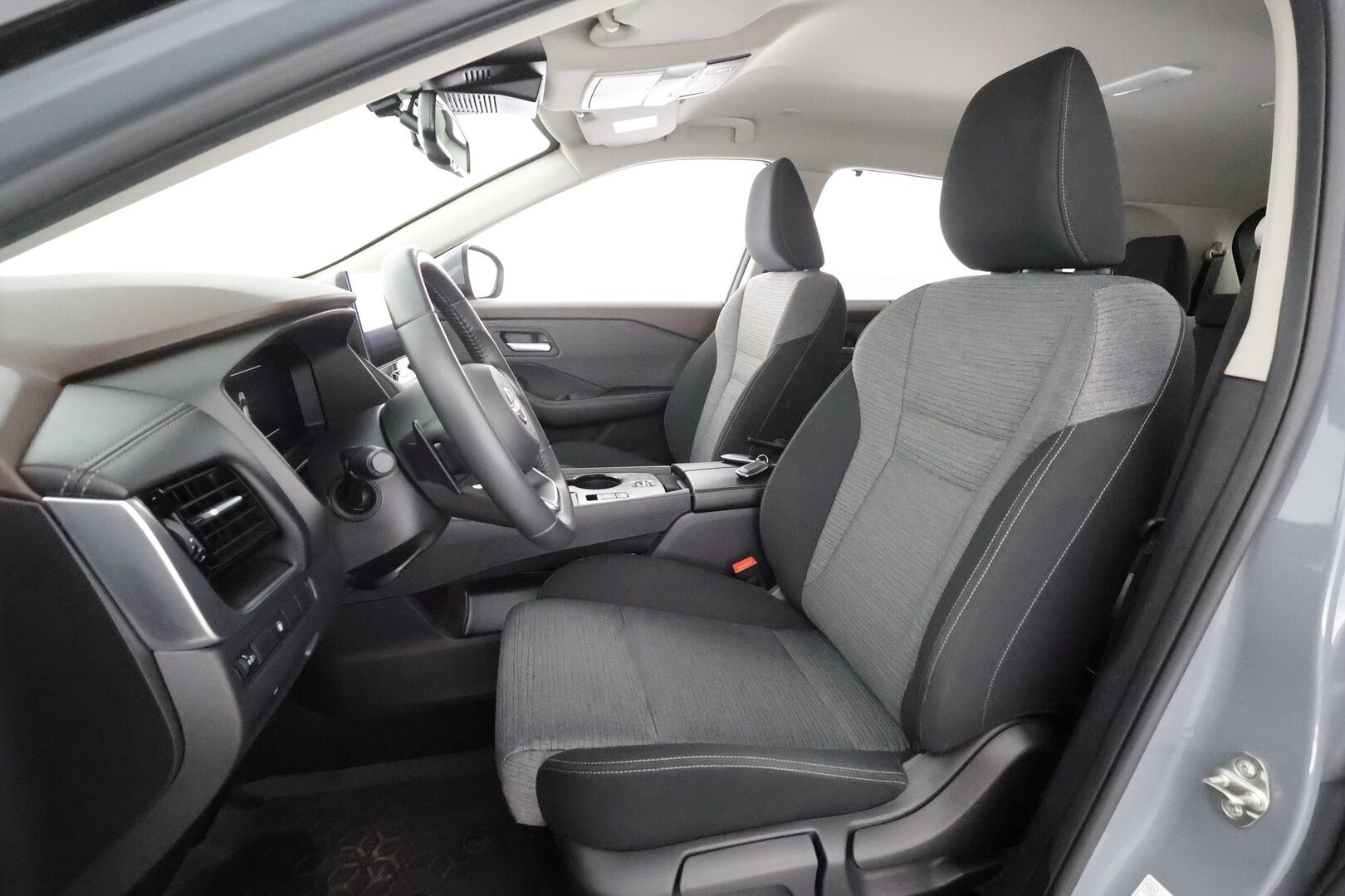 Nissan X-Trail 2024 MHEV 2WD N-CONNECTA 7ST * ACC / LED / 360 / Kaistavahti / Navi / Katveavustin / Keyless * - 1-om Suomi-auto / Kahdet renkaat aluvanteilla / Merkkihuollot