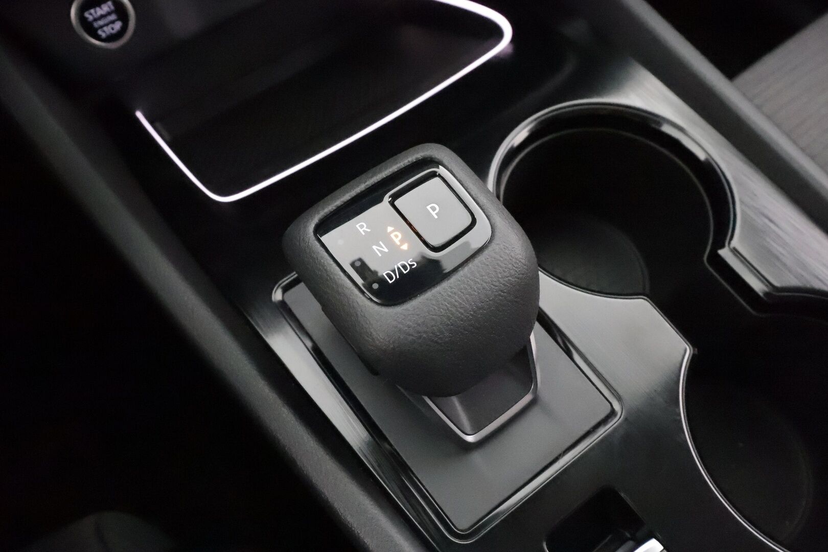 Nissan X-Trail 2024 MHEV 2WD N-CONNECTA 7ST * ACC / LED / 360 / Kaistavahti / Navi / Katveavustin / Keyless * - 1-om Suomi-auto / 7-paikkainen / Kahdet renkaat aluvanteilla / Merkkihuollot