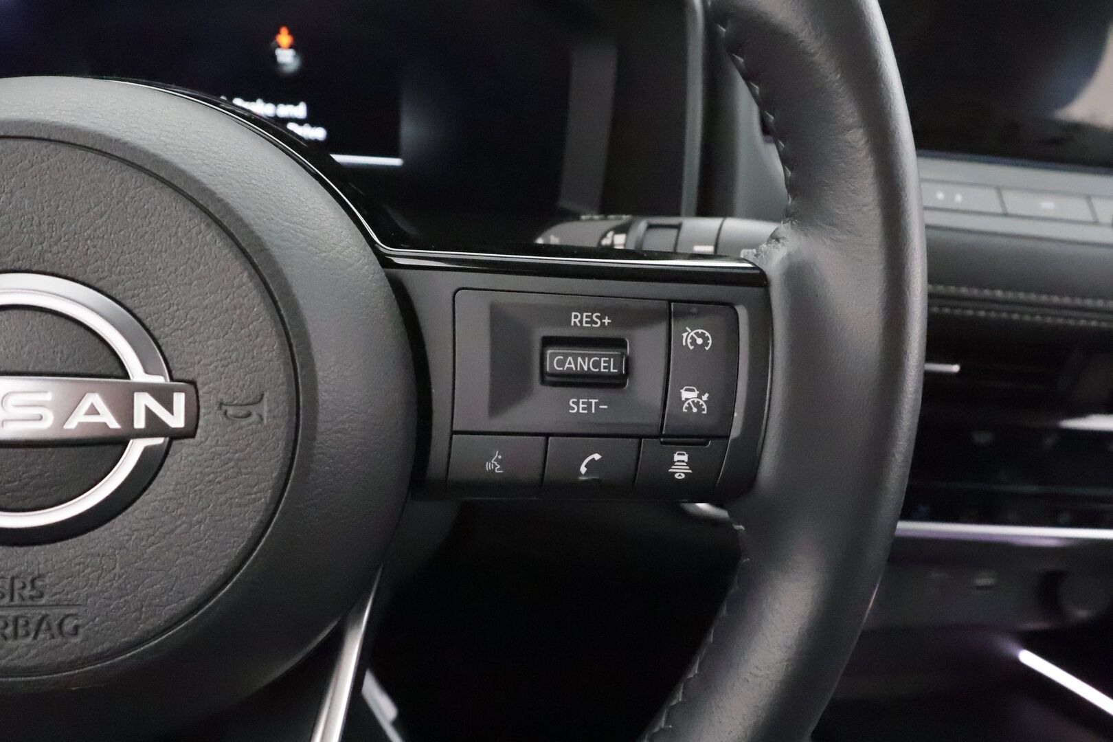Nissan X-Trail 2024 E-POWER 2WD N-CONNECTA 5S * ACC / 360° / Kaistavahti / Digimittari / LED / Navi / Ratinlämmitin / Keyless * - 1.Om Suomi-auto / Kahdet renkaat aluvanteilla / Merkkihuollettu