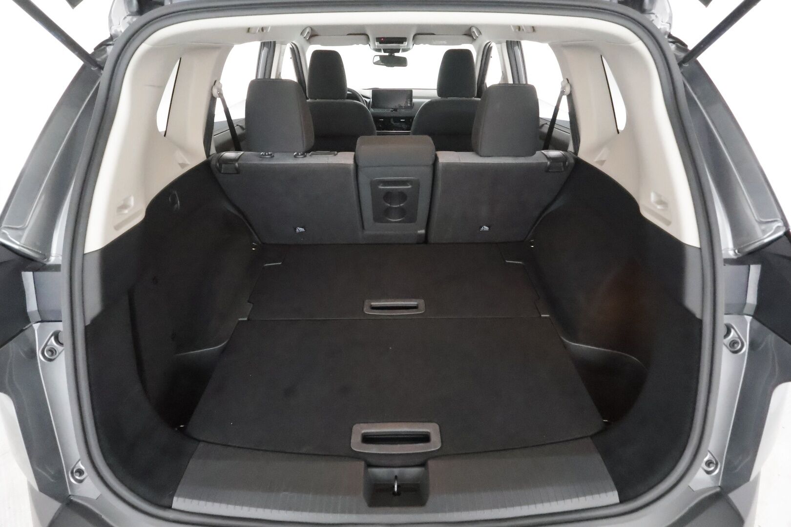 Nissan X-Trail 2024 E-POWER 2WD N-CONNECTA 5S * ACC / 360° / Kaistavahti / Digimittari / LED / Navi / Ratinlämmitin / Keyless * - 1.Om Suomi-auto / Kahdet renkaat aluvanteilla / Merkkihuollettu