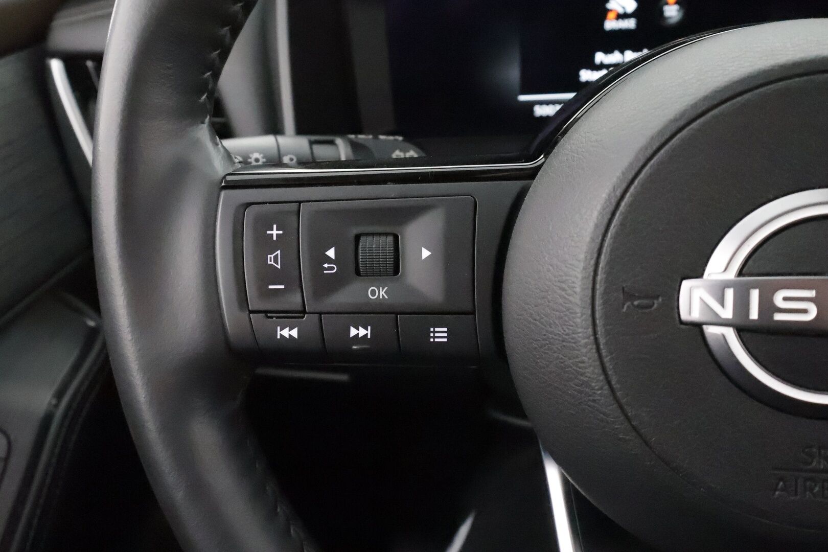 Nissan X-Trail 2024 E-POWER 2WD N-CONNECTA 5ST * ACC / LED / 360 / Kaistavahti / Navi / Katveavustin / Keyless * - 1-om Suomi-auto / Kahdet renkaat aluvanteilla / Merkkihuollot