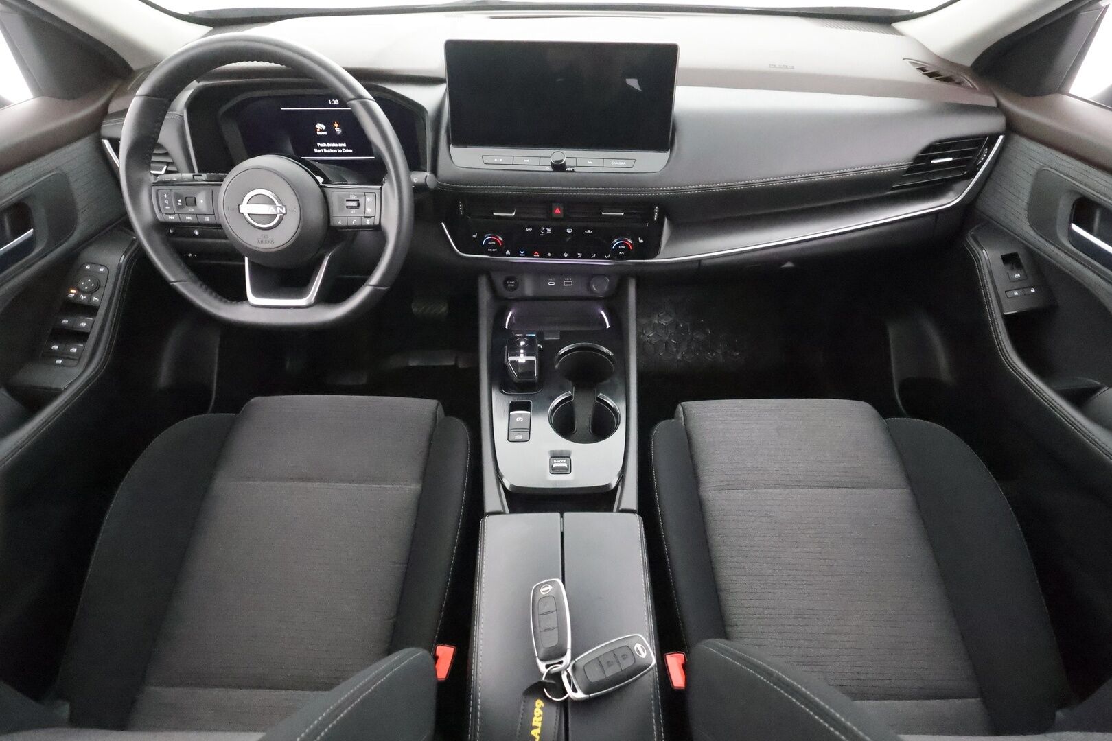 Nissan X-Trail 2024 E-POWER 2WD N-CONNECTA 5S - | 1.Om Suomi-auto | Kahdet renkaat aluvanteilla | Merkkihuollettu |  ACC | 360° | Kaistavahti | Digimittari | LED | Navi | Ratinlämmitin | Keyless |