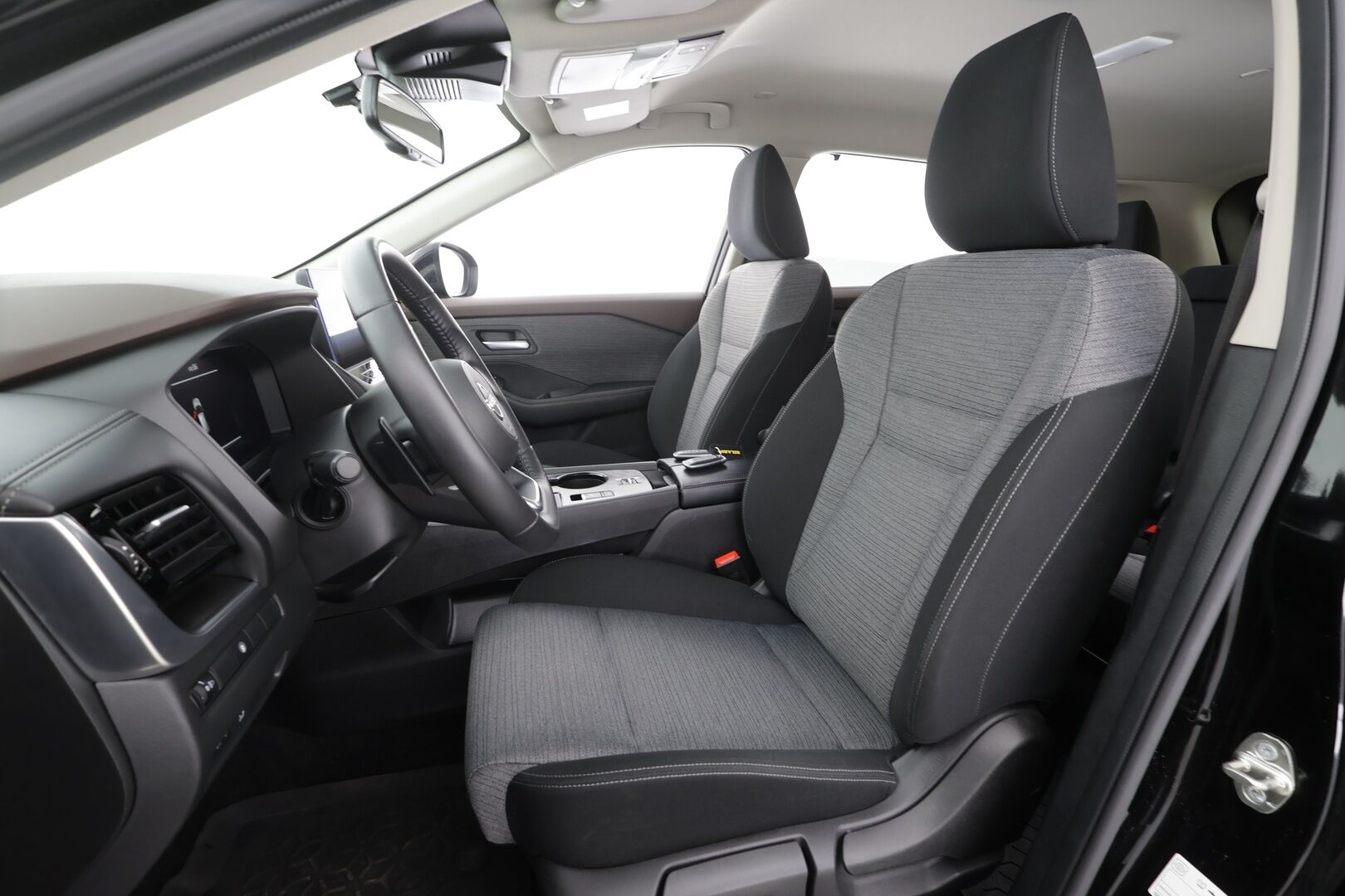 Nissan X-Trail 2024 MHEV 2WD N-Connecta 5ST - ACC | LED | 360 | Kaistavahti | Navi | Katveavustin | Keyless | 1-om Suomi-auto | Kahdet renkaat aluvanteilla | Merkkihuollot