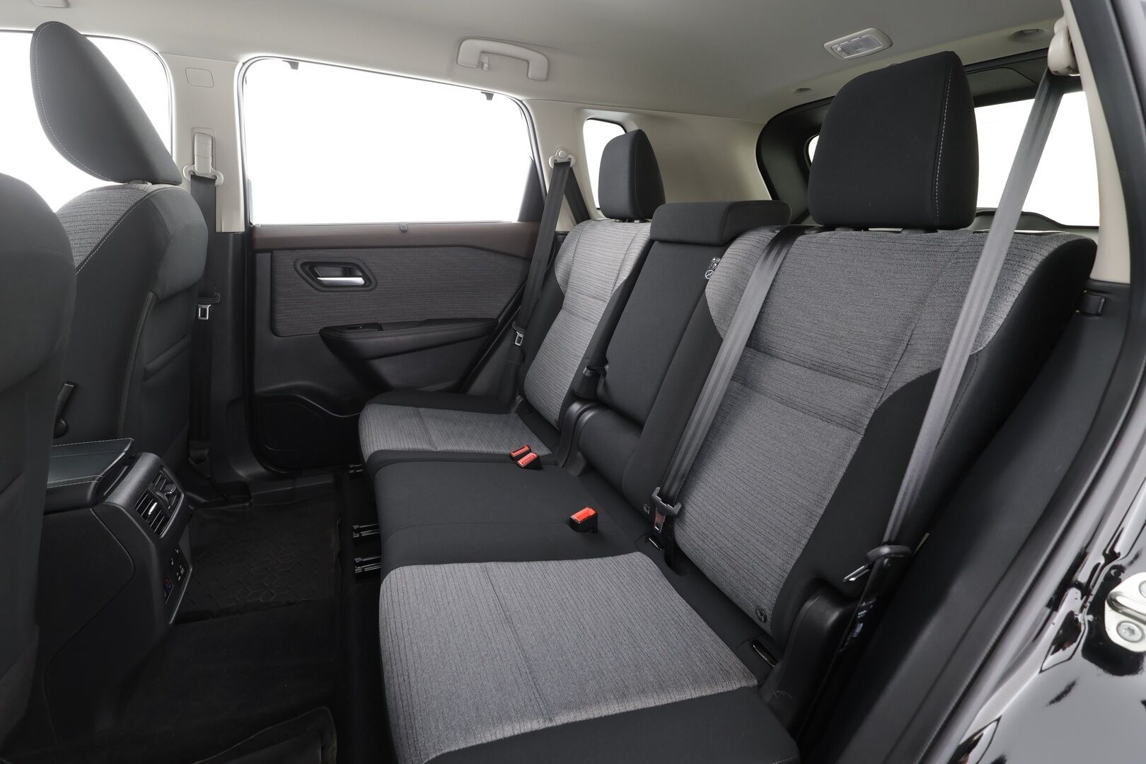 Nissan X-Trail 2024 MHEV 2WD N-Connecta 5ST - ACC | LED | 360 | Kaistavahti | Navi | Katveavustin | Keyless | 1-om Suomi-auto | Kahdet renkaat aluvanteilla | Merkkihuollot