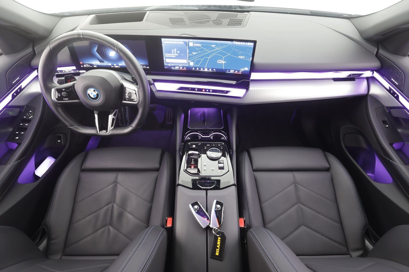 BMW 530 2024 G60 Sedan 530e A Charged Edition M Sport - | ACC | Lisälämmitin | Koukku | Adapt. LED | Widescreen | H/K | HUD | Sähköpenkit | 360-Kamera | Sporttinahat | Comfort access | Apple&Android | Kahdet Renkaat |