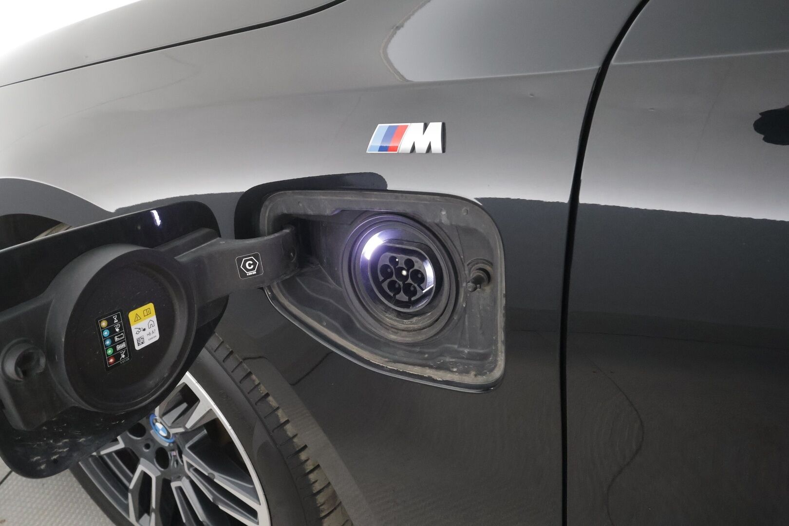 BMW 530 2024 G60 Sedan 530e A Charged Edition M Sport - | ACC | Lisälämmitin | Koukku | Adapt. LED | Widescreen | H/K | HUD | Sähköpenkit | 360-Kamera | Sporttinahat | Comfort access | Apple&Android | Kahdet Renkaat |
