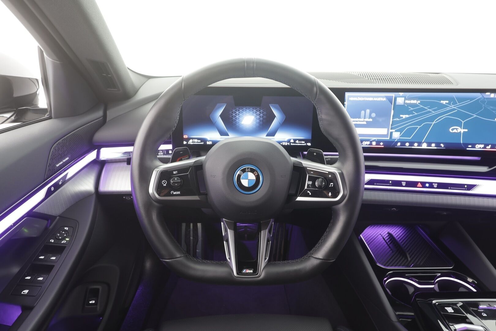 BMW 530 2024 G60 Sedan 530e A Charged Edition M Sport - | ACC | Lisälämmitin | Koukku | Adapt. LED | Widescreen | H/K | HUD | Sähköpenkit | 360-Kamera | Sporttinahat | Comfort access | Apple&Android | Kahdet Renkaat |