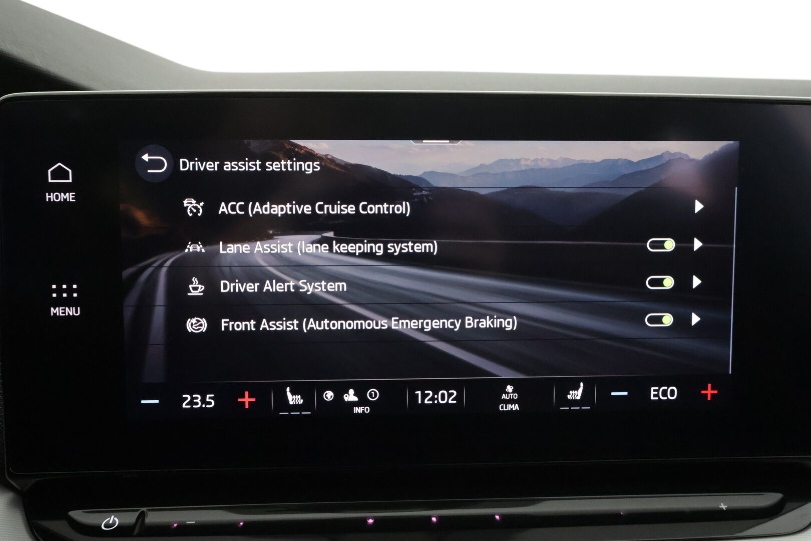 Skoda Octavia 2023 Combi 1.4 TSI PHEV Style iV DSG Autom. - | ACC | Webasto | Koukku | Puolinahat | Matrix | Keyless | Lane Assist | P.kamera | Lämm. ratti | Ambient Light | Apple & Android | 2x renkaat aluin | 