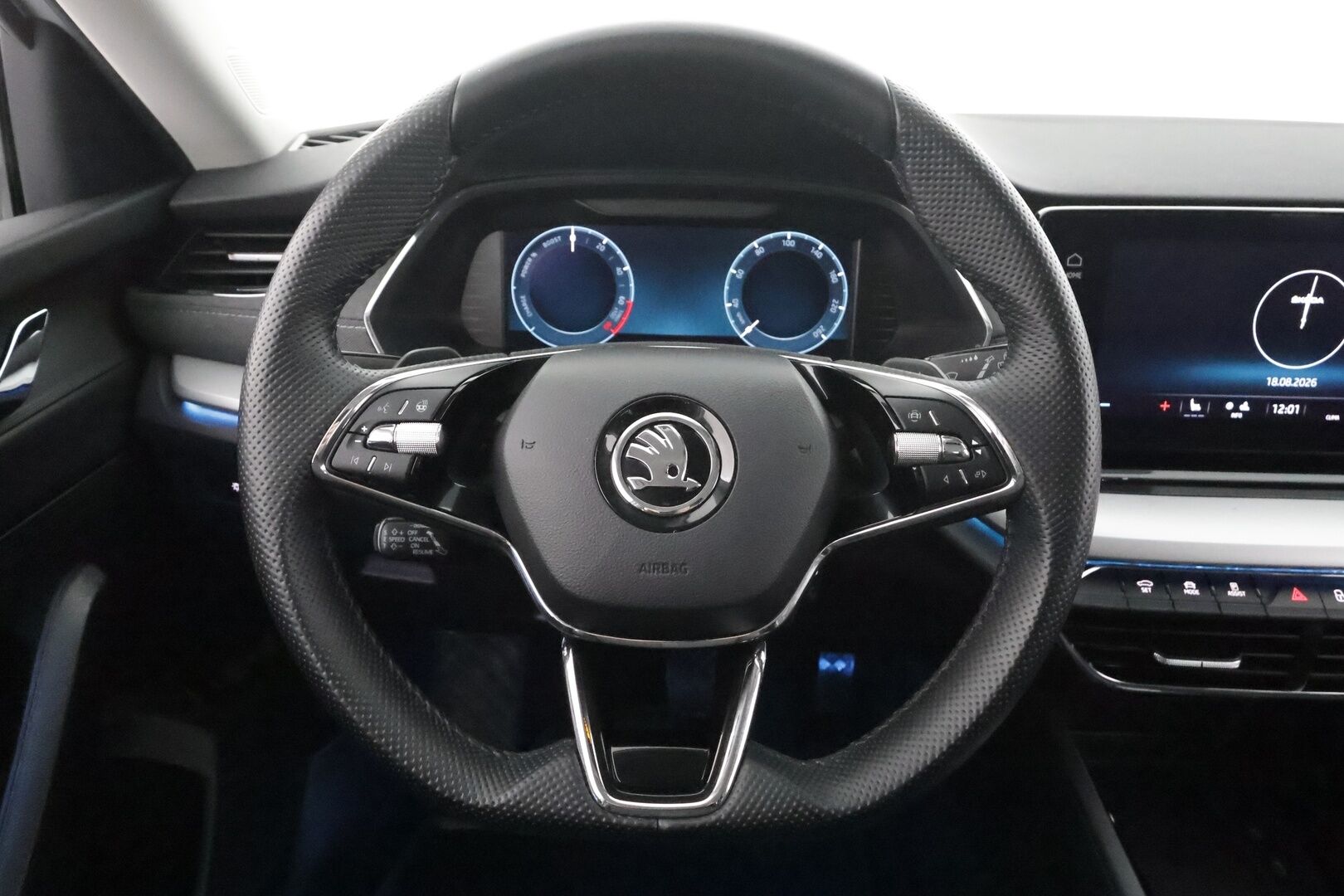 Skoda Octavia 2023 Combi 1.4 TSI PHEV Style iV DSG Autom. - | ACC | Webasto | Koukku | Puolinahat | Matrix | Keyless | Lane Assist | P.kamera | Lämm. ratti | Ambient Light | Apple & Android | 2x renkaat aluin | 