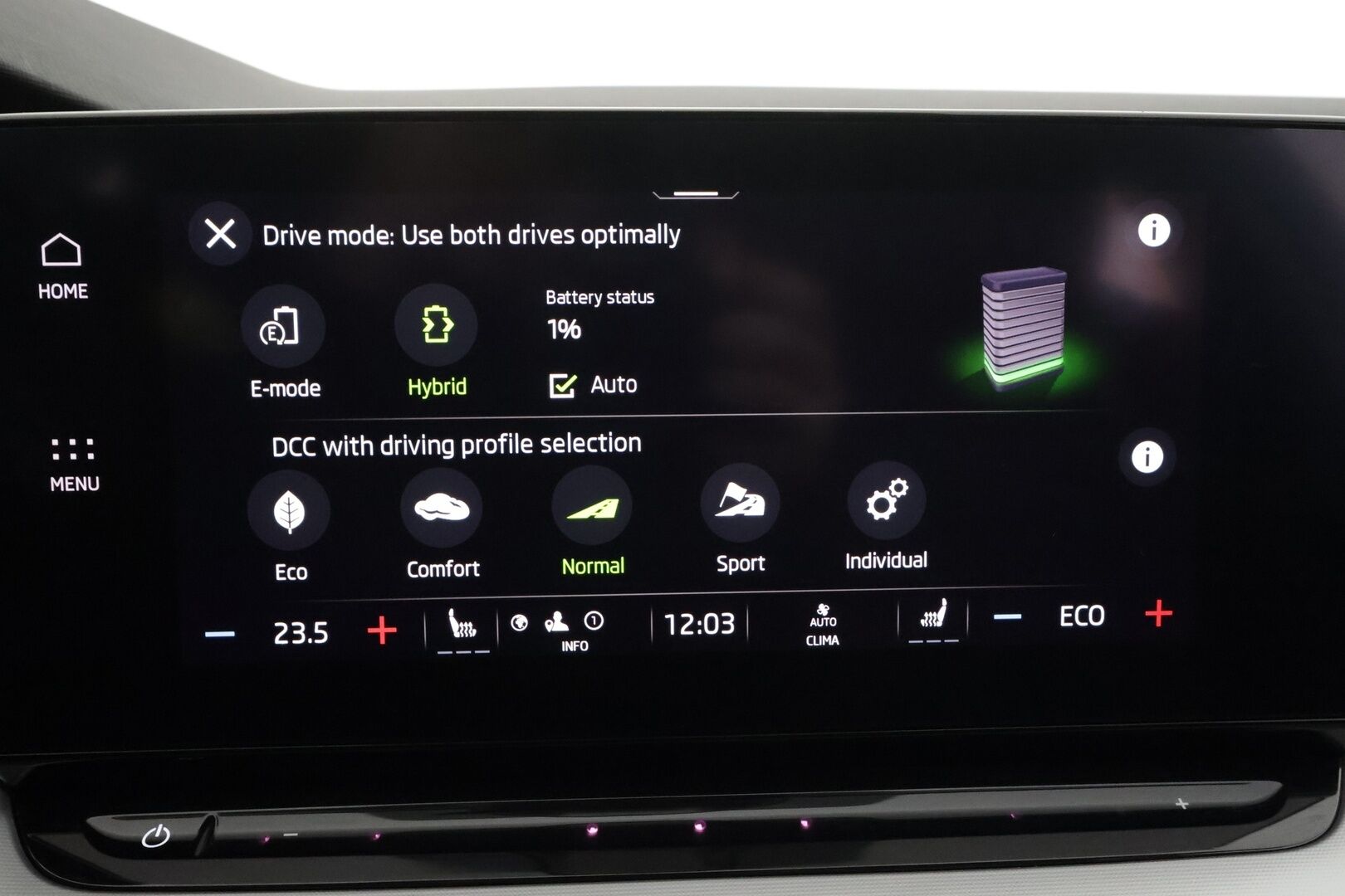 Skoda Octavia 2023 Combi 1.4 TSI PHEV Style iV DSG Autom. - | ACC | Webasto | Koukku | Puolinahat | Matrix | Keyless | Lane Assist | P.kamera | Lämm. ratti | Ambient Light | Apple & Android | 2x renkaat aluin | 