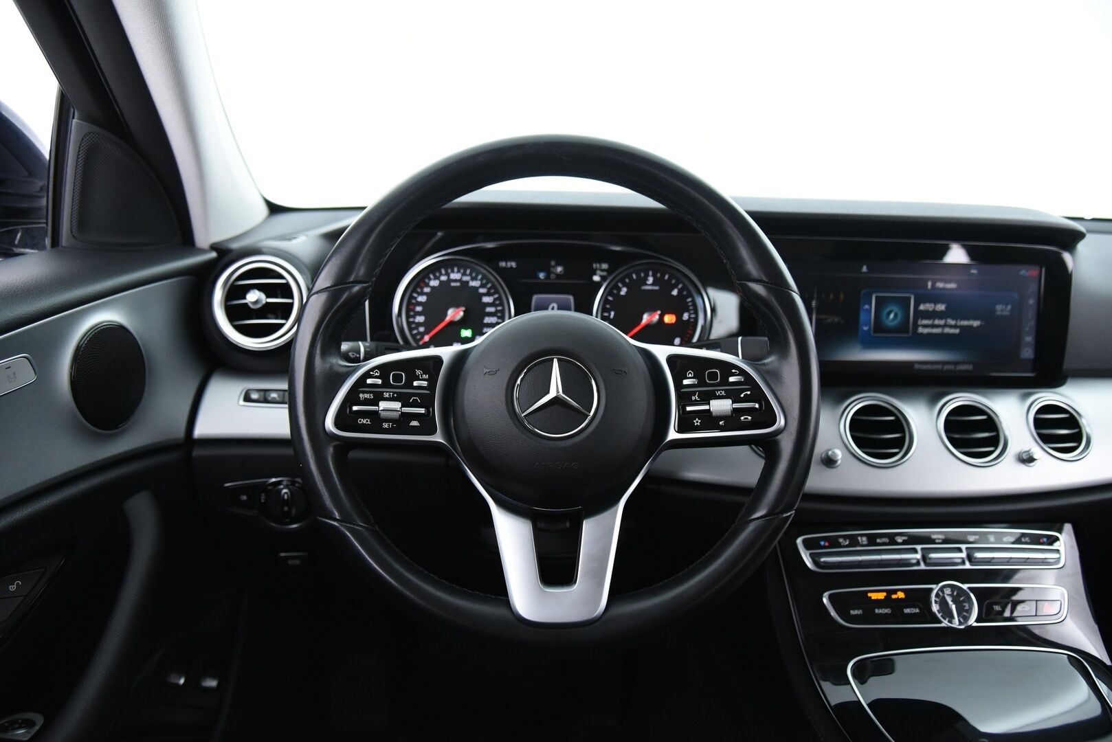Mercedes-Benz E 2020 300 de T A Business EQ Power / HUD / Adapt.vak / 360-kamera / Taittuva-Koukku / IHC+ / Sport-Penkit - Huippuvarusteltu Yksilö!