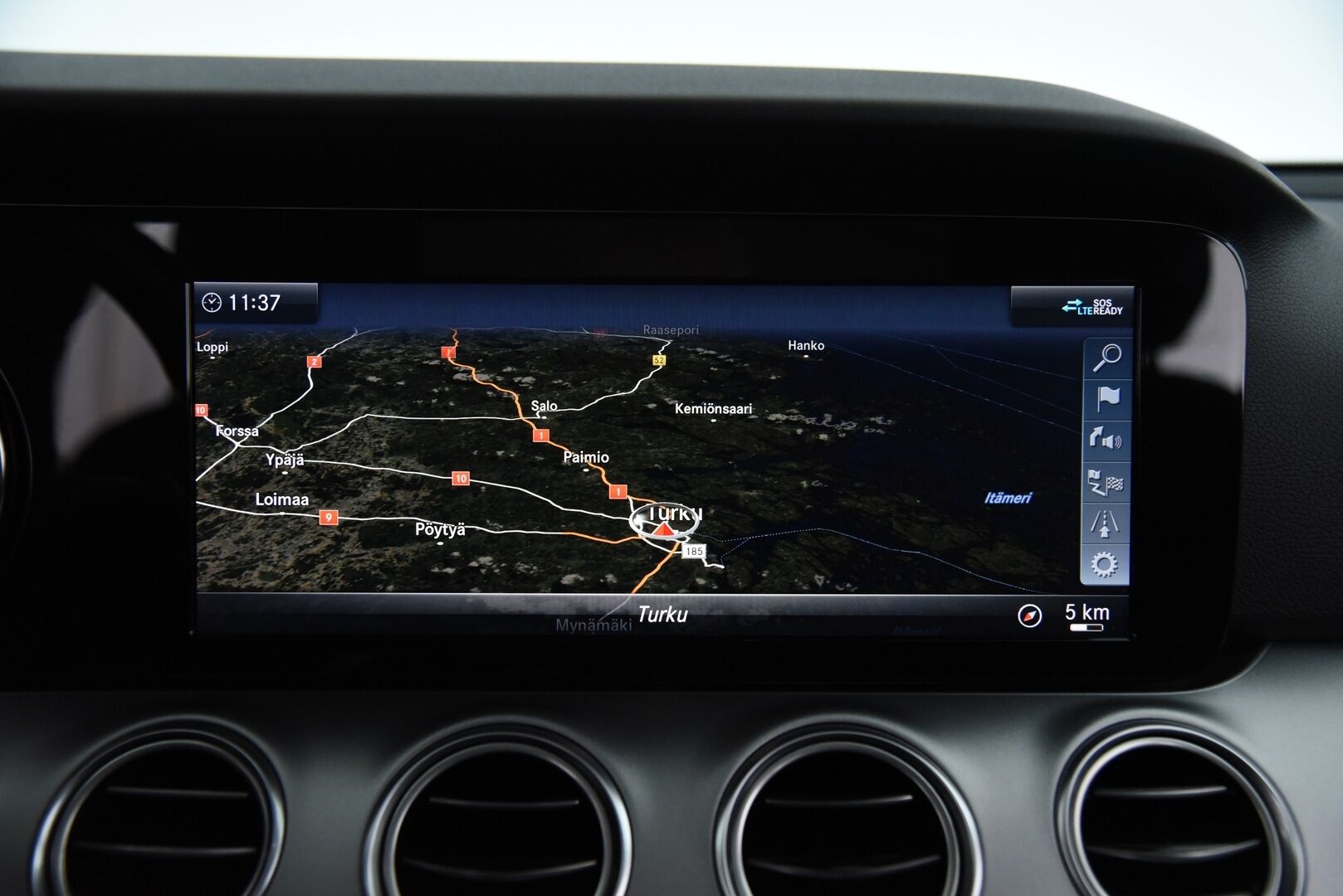 Mercedes-Benz E 2020 300 de T A Business EQ Power / HUD / Adapt.vak / 360-kamera / Taittuva-Koukku / IHC+ / Sport-Penkit - Huippuvarusteltu Yksilö!