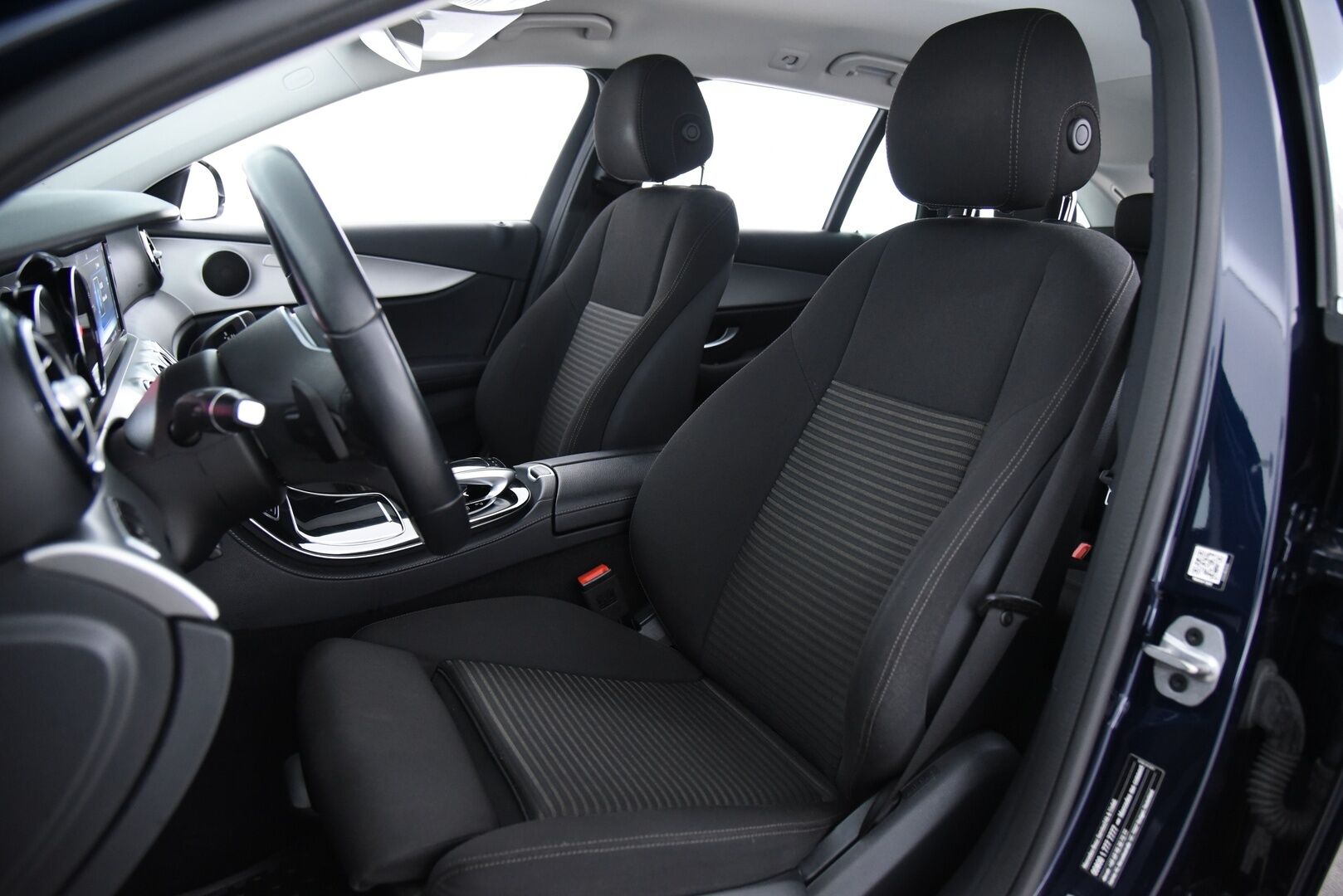 Mercedes-Benz E 2020 300 de T A Business EQ Power / HUD / Adapt.vak / 360-kamera / Taittuva-Koukku / IHC+ / Sport-Penkit - Huippuvarusteltu Yksilö!