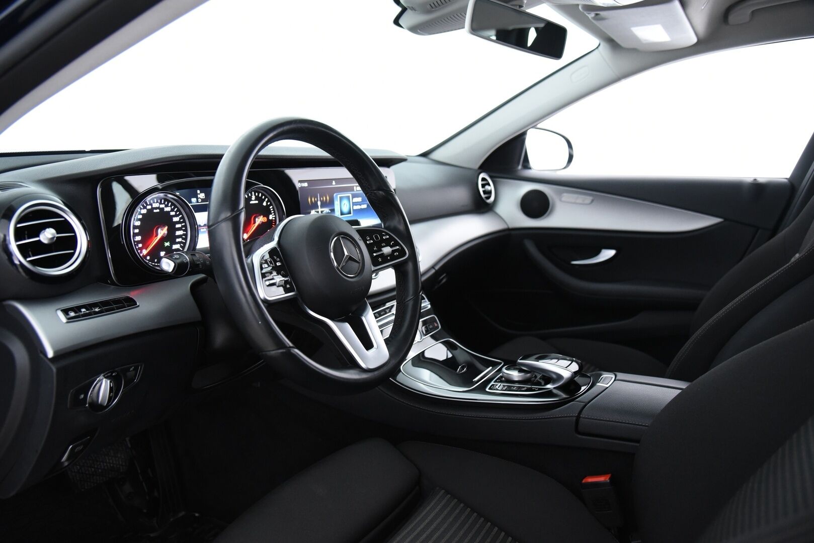 Mercedes-Benz E 2020 300 de T A Business EQ Power / HUD / Adapt.vak / 360-kamera / Taittuva-Koukku / IHC+ / Sport-Penkit - Huippuvarusteltu Yksilö!