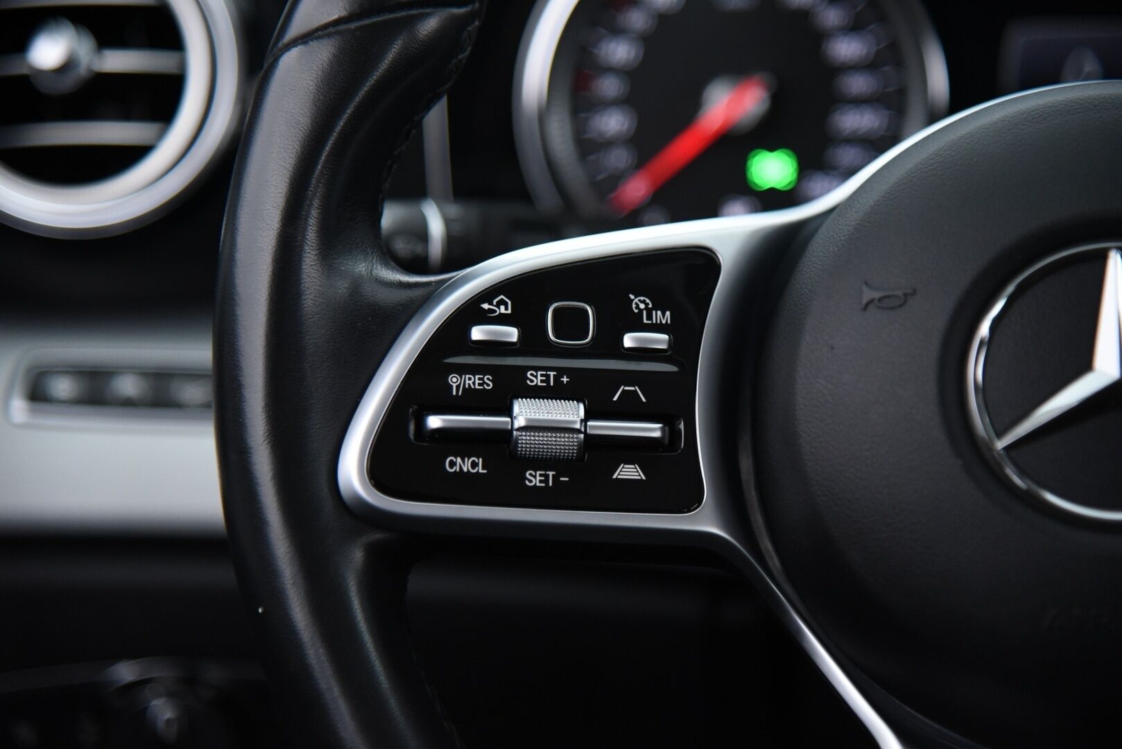 Mercedes-Benz E 2020 300 de T A Business EQ Power / HUD / Adapt.vak / 360-kamera / Taittuva-Koukku / IHC+ / Sport-Penkit - Huippuvarusteltu Yksilö!