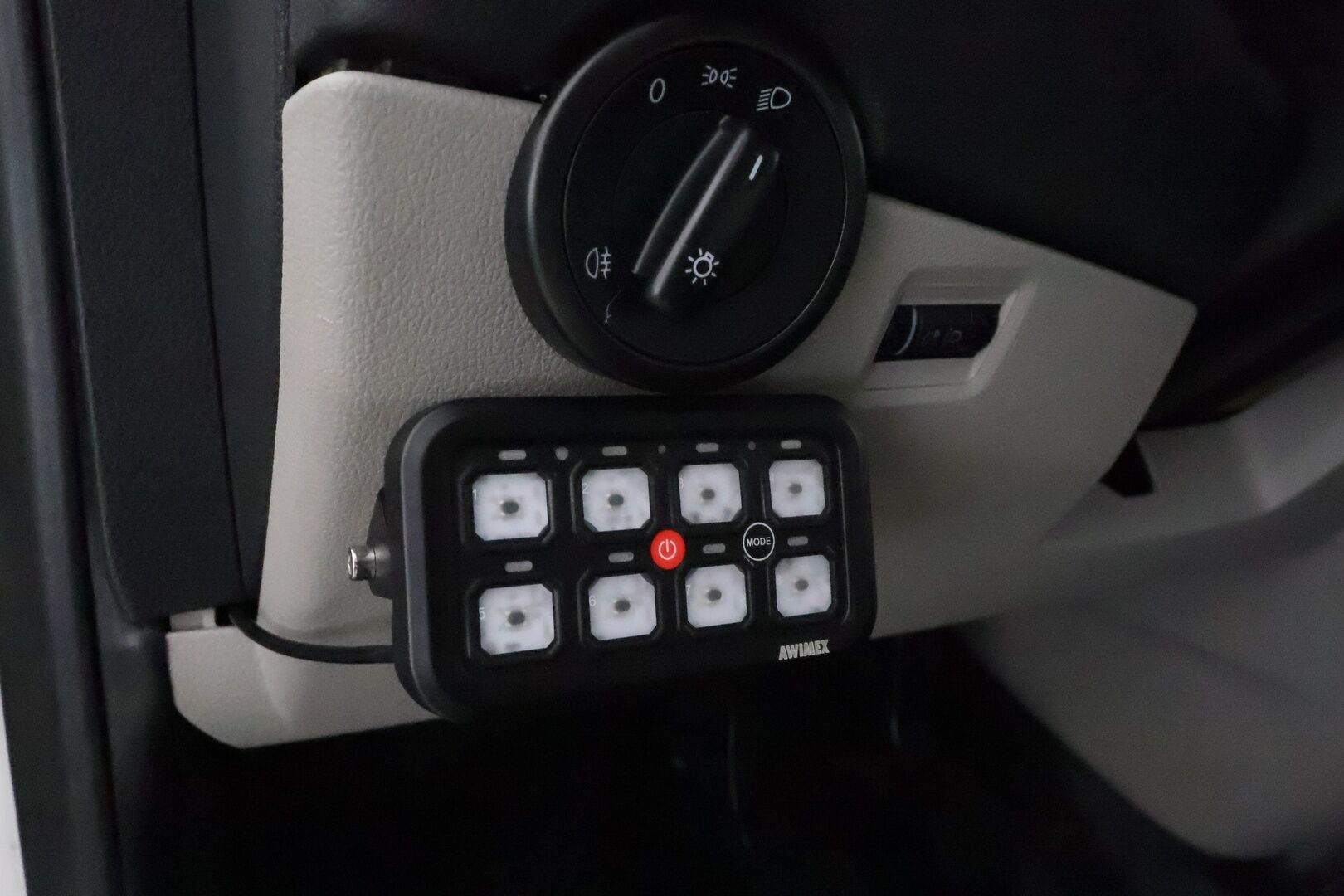Volkswagen Transporter 2018 Pitkä 2,0 TDI 110 kW 4Motion **Vakkari / Webasto / LED / Apple&Android / P.kamera / Koukku** - Läpi juostava / Keularauta / LED Päiväajovalot /