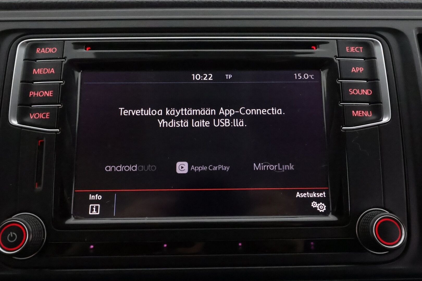 Volkswagen Transporter 2018 Pitkä 2,0 TDI 110 kW 4Motion **Vakkari / Webasto / LED / Apple&Android / P.kamera / Koukku** - Läpi juostava / Keularauta / LED Päiväajovalot /