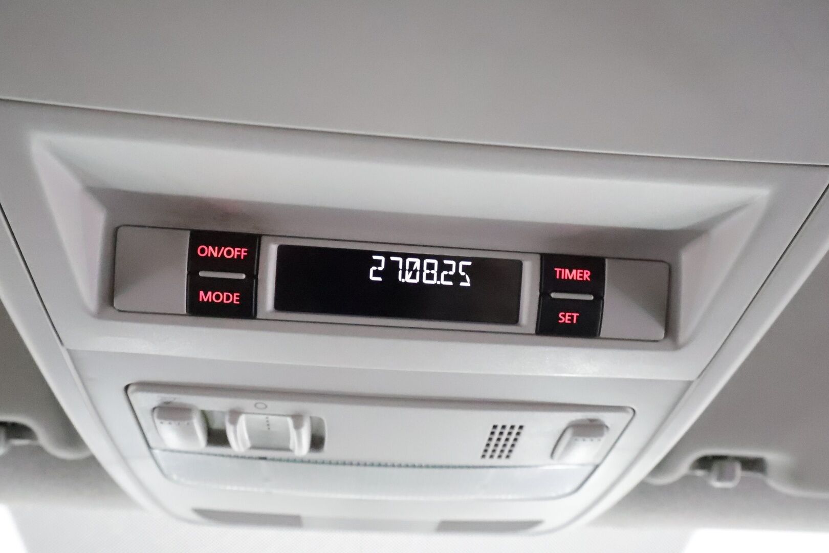 Volkswagen Transporter 2018 Pitkä 2,0 TDI 110 kW 4Motion **Vakkari / Webasto / LED / Apple&Android / P.kamera / Koukku** - Läpi juostava / Keularauta / LED Päiväajovalot /