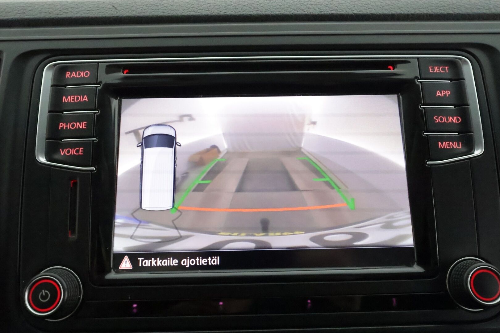 Volkswagen Transporter 2018 Pitkä 2,0 TDI 110 kW 4Motion **Vakkari / Webasto / LED / Apple&Android / P.kamera / Koukku** - Läpi juostava / Keularauta / LED Päiväajovalot /