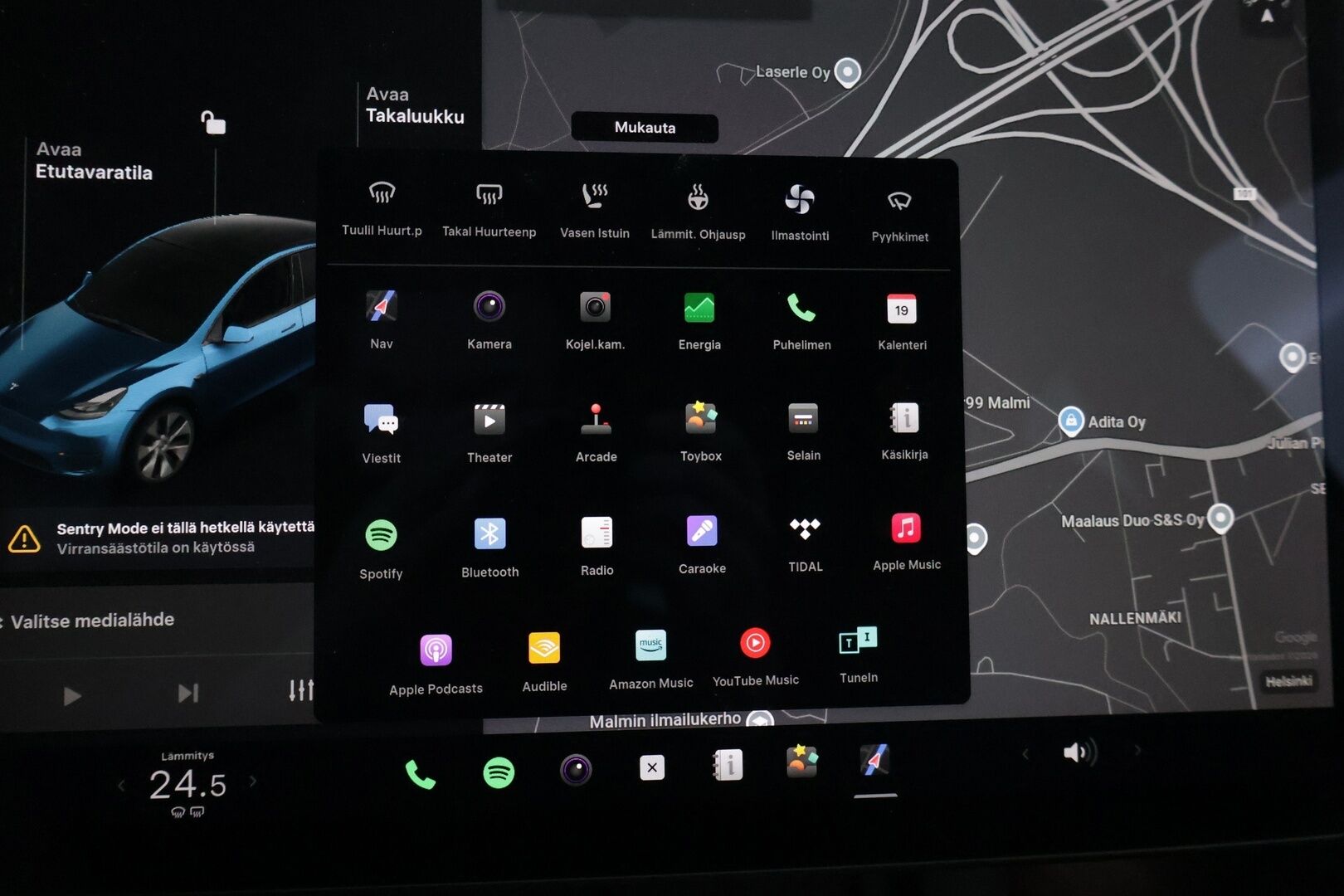 TESLA MODEL Y 2021 Long Range Dual Motor AWD / Lämpöpumppu / Autopilot / Lasikatto / Premium Audio / Mustat Nahat