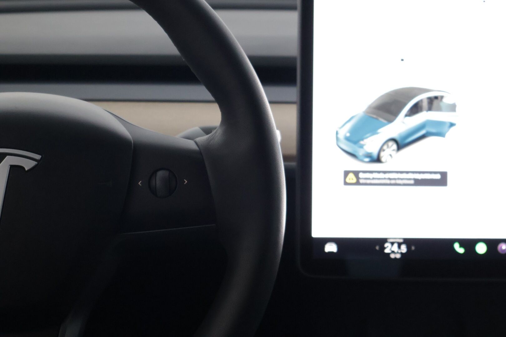 TESLA MODEL Y 2021 Long Range Dual Motor AWD / Lämpöpumppu / Autopilot / Lasikatto / Premium Audio / Mustat Nahat