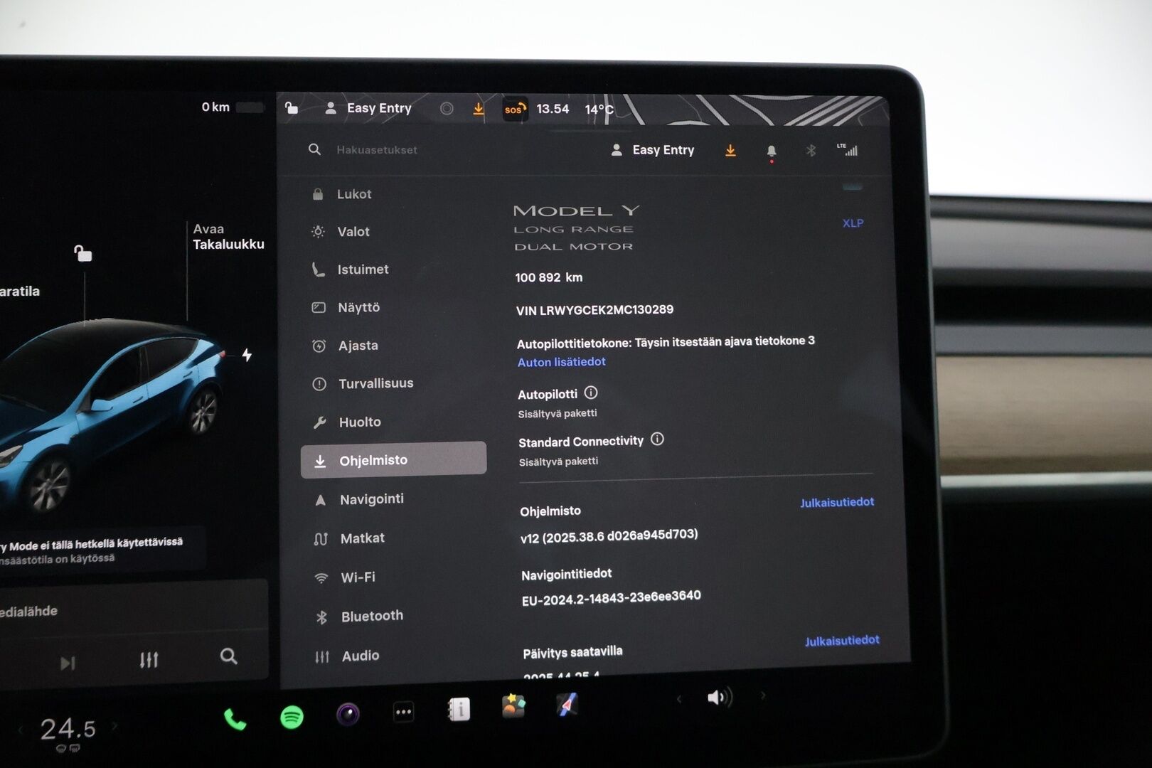 TESLA MODEL Y 2021 Long Range Dual Motor AWD / Lämpöpumppu / Autopilot / Lasikatto / Premium Audio / Mustat Nahat