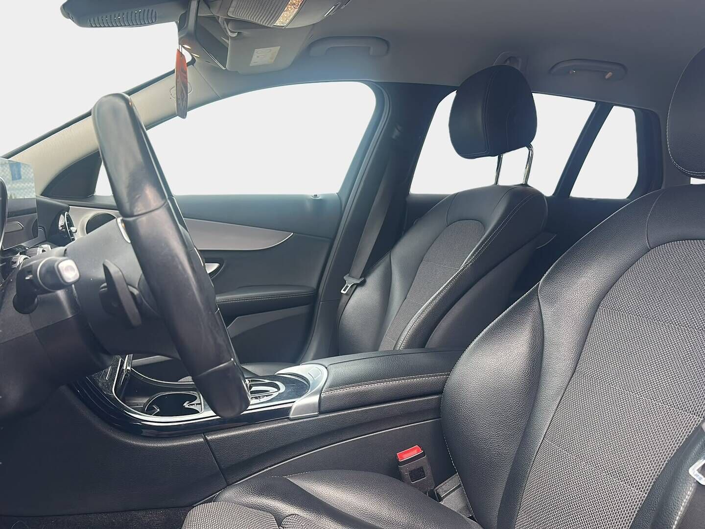 MERCEDES-BENZ C 2021 300 e T A Business Avantgarde Edition EQ Power - | 2-Omisteinen | Juuri huollettu! | Sporttipenkit | Peruutuskamera | Vakkari | Vetokoukku | Puolinahat | Sähköluukku | 