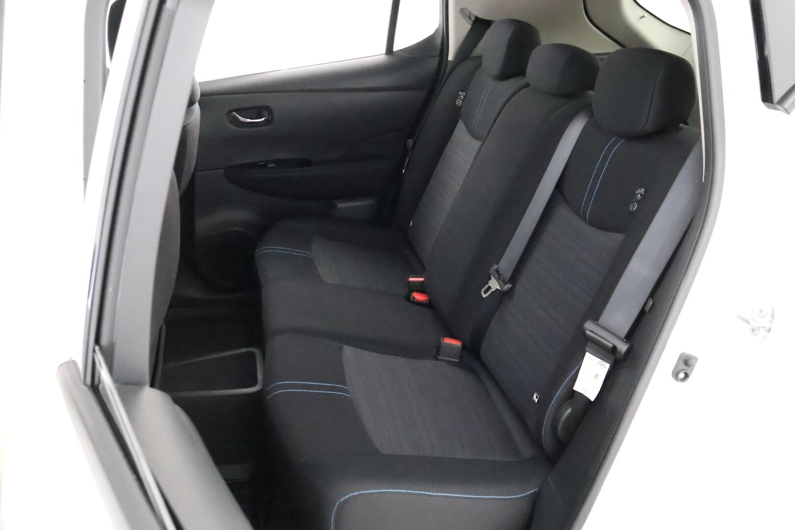 Nissan Leaf 2021 e+ N-Connecta 62 kWh - Lämpöpumppu / Adapt.Vakkari / BLIS / 360-Kamera / Adapt.LED / Ratinlämmitys / Juuri tullut Tampereelle!