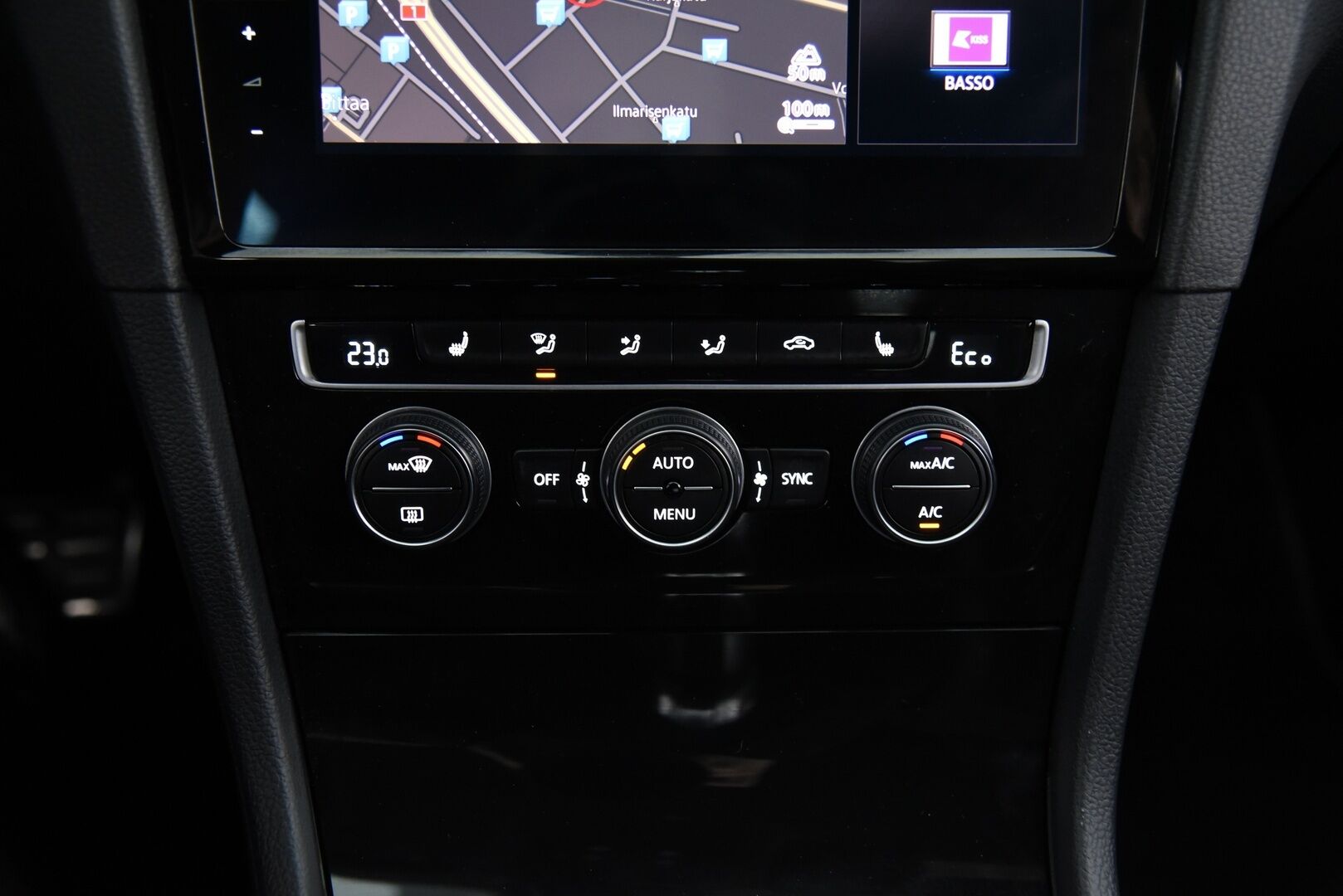 VOLKSWAGEN GOLF 2020 GTE 1.4 TSi PHEV Limited Edition *035/200* / Digimittaristo / Sporttinahat / Muistipenkki / Adapt.Vakkari / Koukku / Peruutuskamera / Katveavustin / KeylessGo / - Huippuvarusteet! / Aluvanteet kesä- ja talvirenkaissa