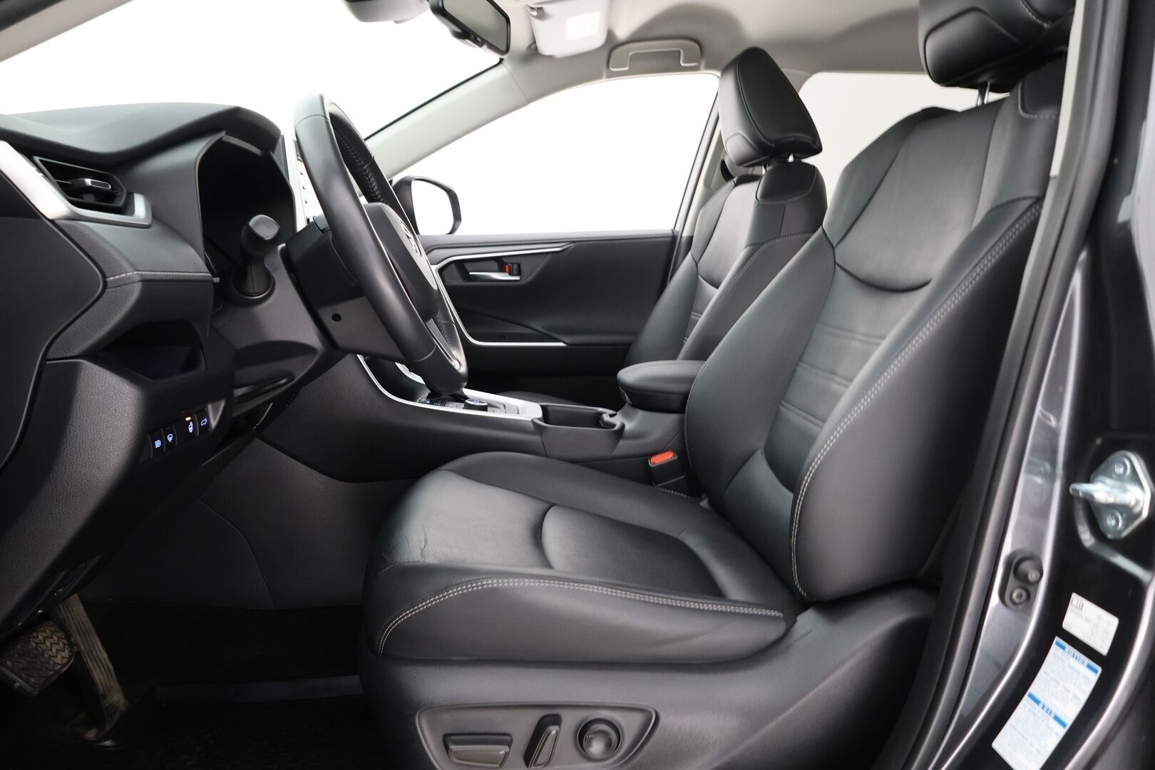 TOYOTA RAV4 2020 2.5 Hybrid AWD-i Premium - | Adapt.Vakkari | Nahkasisusta | Muistipenkki | Koukku | Peruutuskamera | Pysäköinti tutkat edessä ja takana | KeylessGo | Ratinlämmitin | Sähköluukku | Lohkolämmitin + sisähaara |