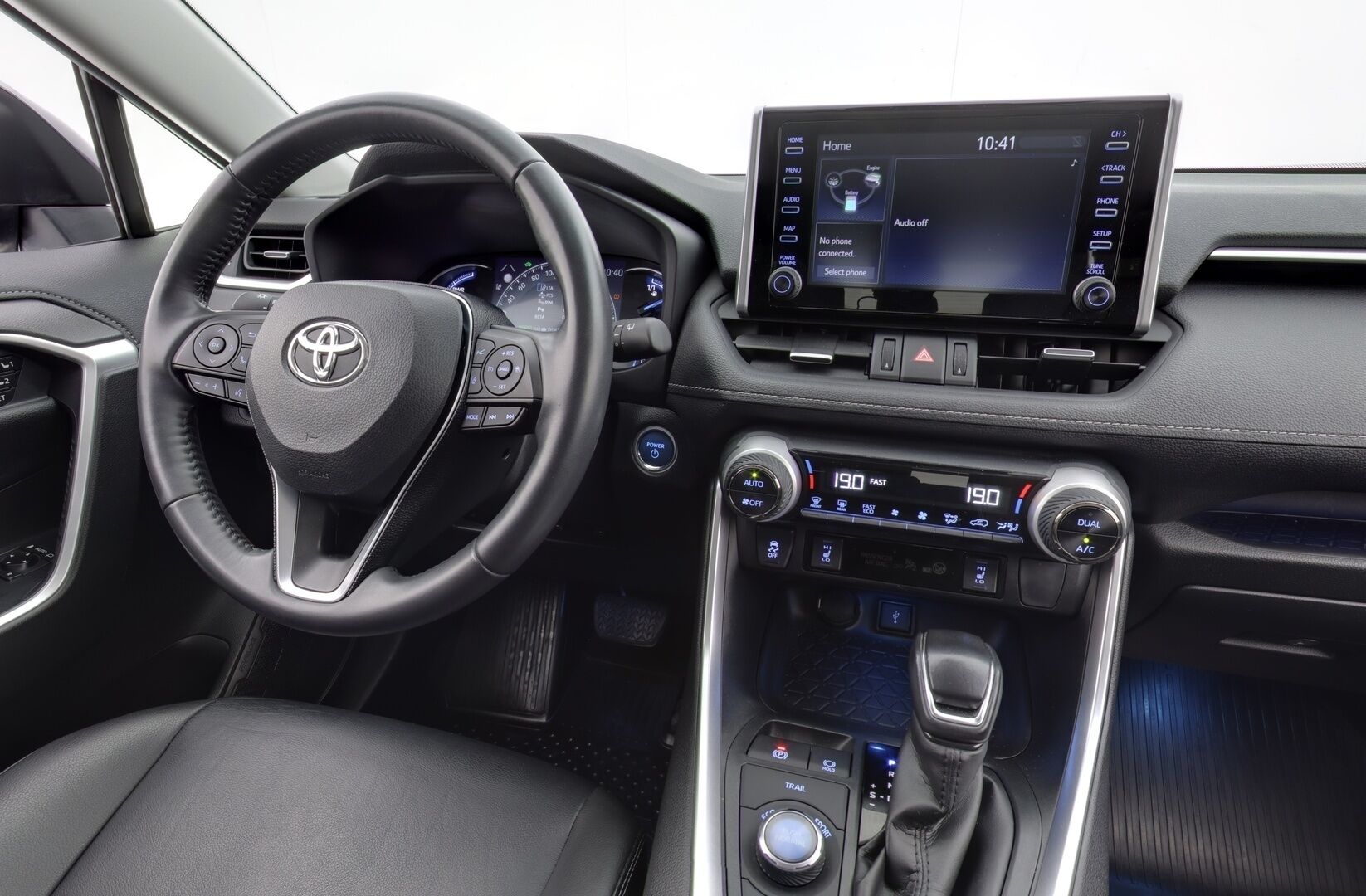 TOYOTA RAV4 2020 2.5 Hybrid AWD-i Premium - | Adapt.Vakkari | Nahkasisusta | Muistipenkki | Koukku | Peruutuskamera | Pysäköinti tutkat edessä ja takana | KeylessGo | Ratinlämmitin | Sähköluukku | Lohkolämmitin + sisähaara |