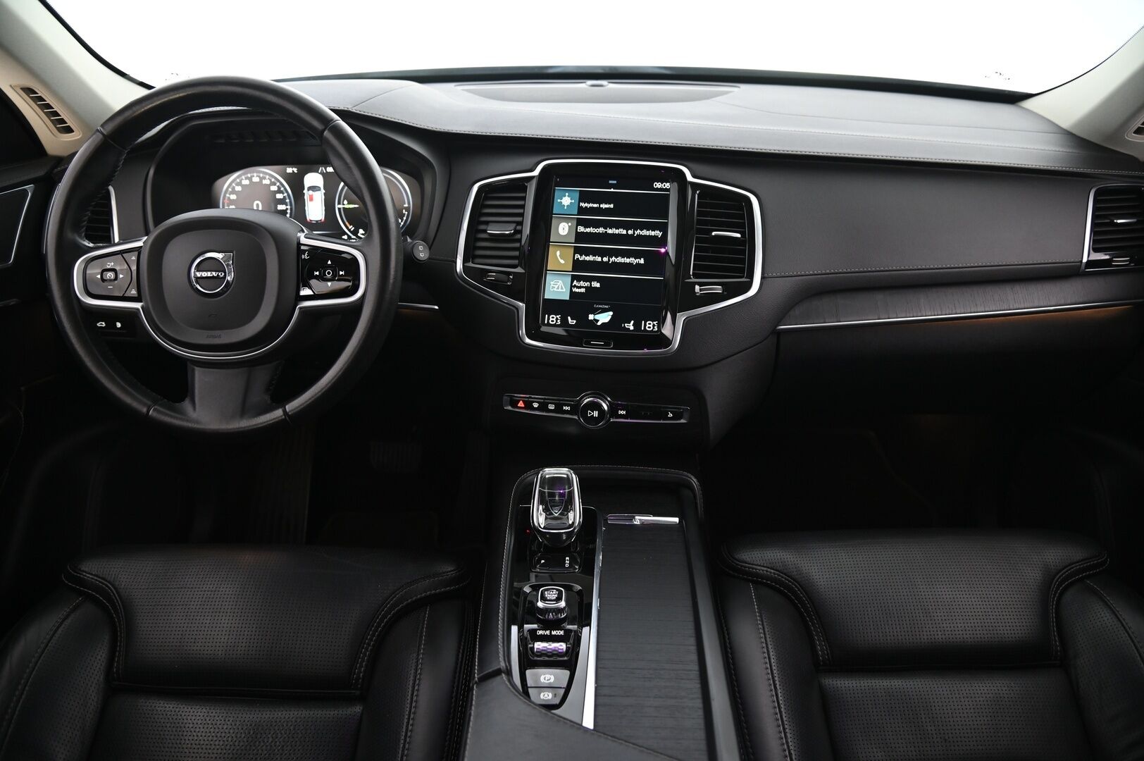 Volvo XC90 2020 T8 Inscription / Adapt.Vakkari / P-kamera / Webasto / Muistipenkit hieronnalla ja tuuletuksella / 7P / Koukku / Mustat nahat / DIgimittaristo / - *Juuri saapunut / 2x renkaat & alumiinivanteet / Merkkihuollettu*