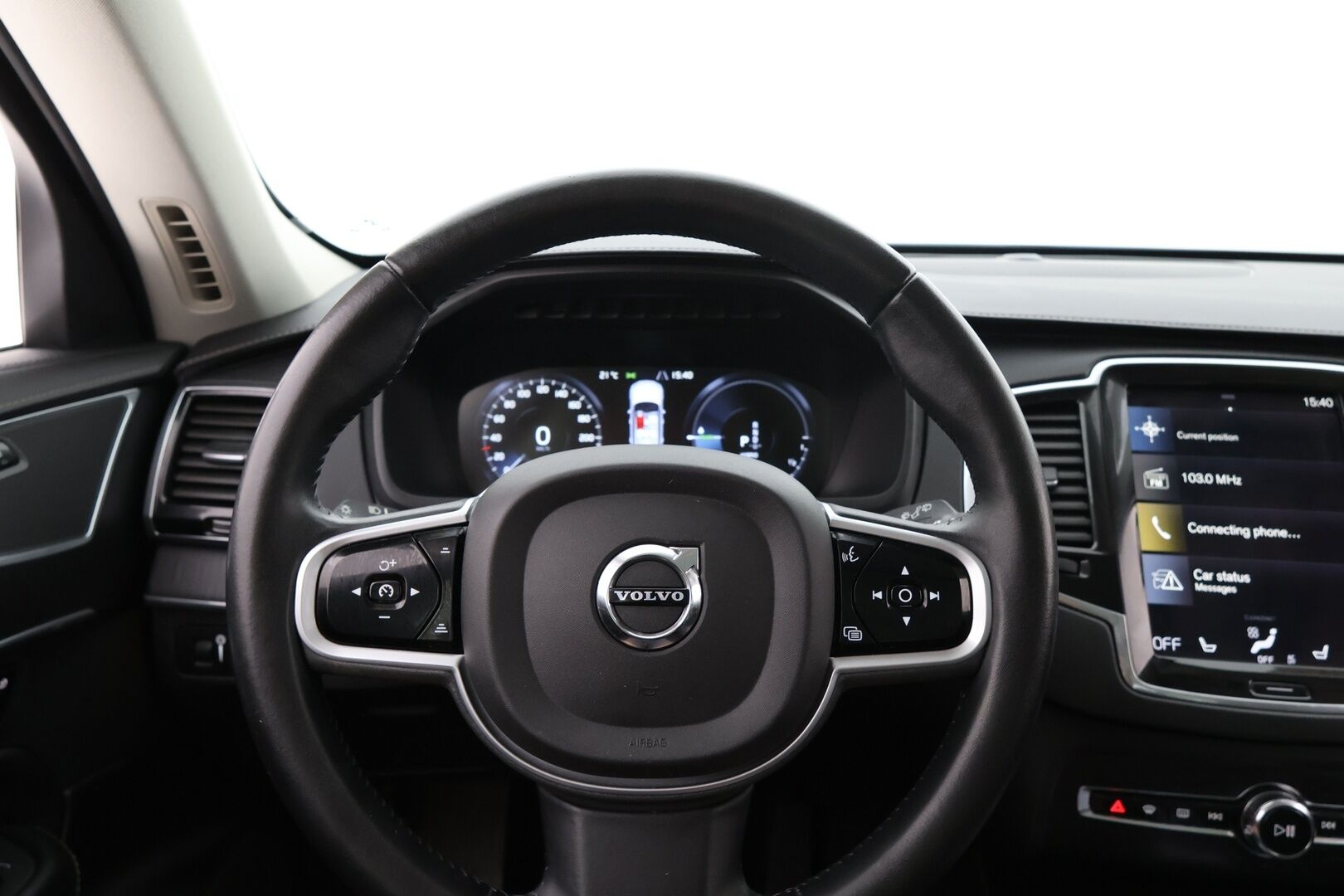 Volvo XC90 2020 T8 Inscription / Adapt.Vakkari / P-kamera / Webasto / Muistipenkit hieronnalla ja tuuletuksella / 7P / Koukku / Mustat nahat / DIgimittaristo / - *Juuri saapunut / 2x renkaat & alumiinivanteet / Merkkihuollettu*