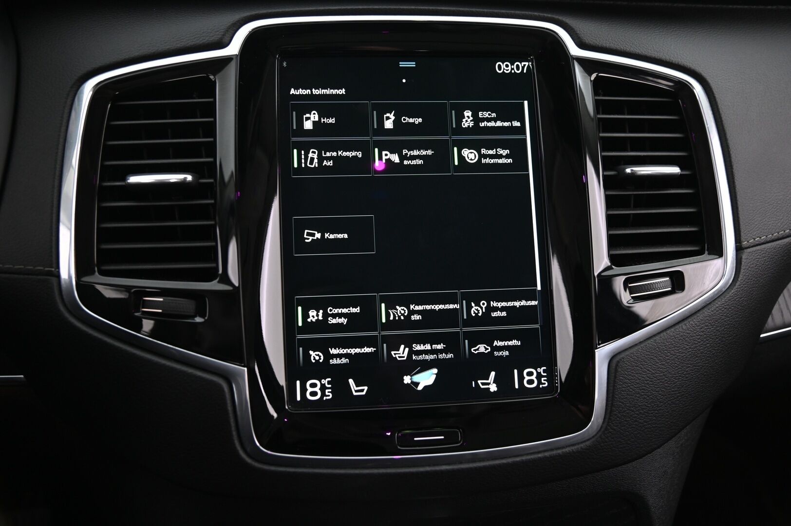 Volvo XC90 2020 T8 Inscription / Adapt.Vakkari / P-kamera / Webasto / Muistipenkit hieronnalla ja tuuletuksella / 7P / Koukku / Mustat nahat / DIgimittaristo / - *Juuri saapunut / 2x renkaat & alumiinivanteet / Merkkihuollettu*