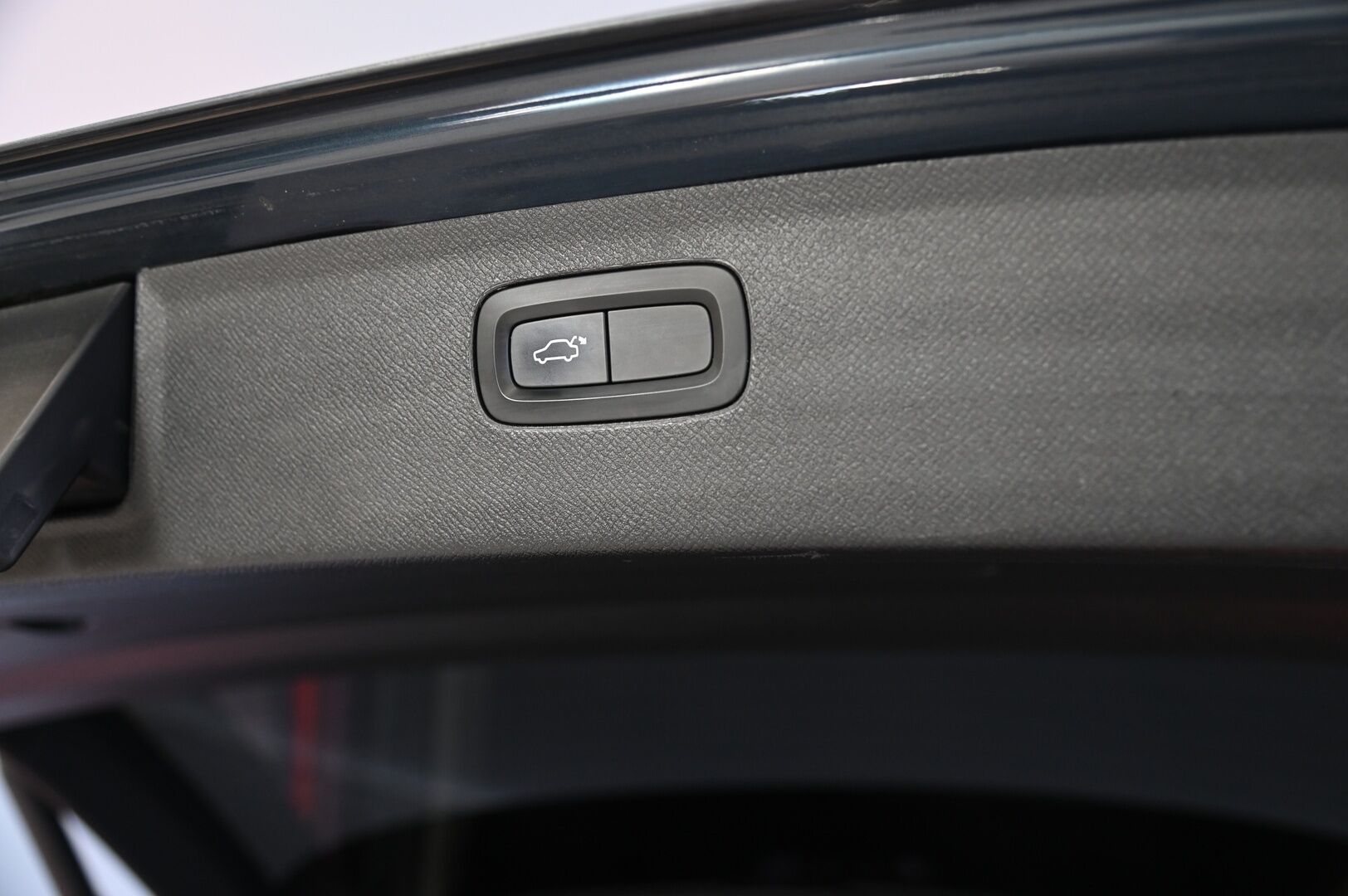 Volvo XC90 2020 T8 Inscription / Adapt.Vakkari / P-kamera / Webasto / Muistipenkit hieronnalla ja tuuletuksella / 7P / Koukku / Mustat nahat / DIgimittaristo / - *Juuri saapunut / 2x renkaat & alumiinivanteet / Merkkihuollettu*