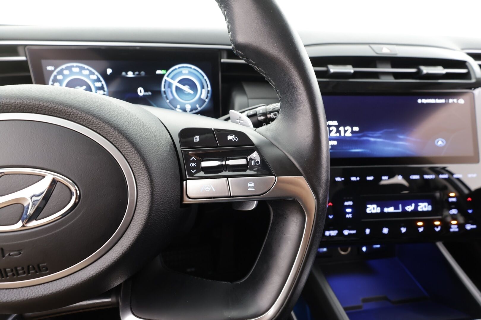 Hyundai Tucson 2022 1,6 T-GDI 265 hv Plug in 4WD 6AT Style - | ACC | P.kamera | LED | Ohjausavustin | Keyless | Lämm. ratti | Ambient light | Apple & Android | Navi | Merkkihuollot | 2x renkaat aluin | 