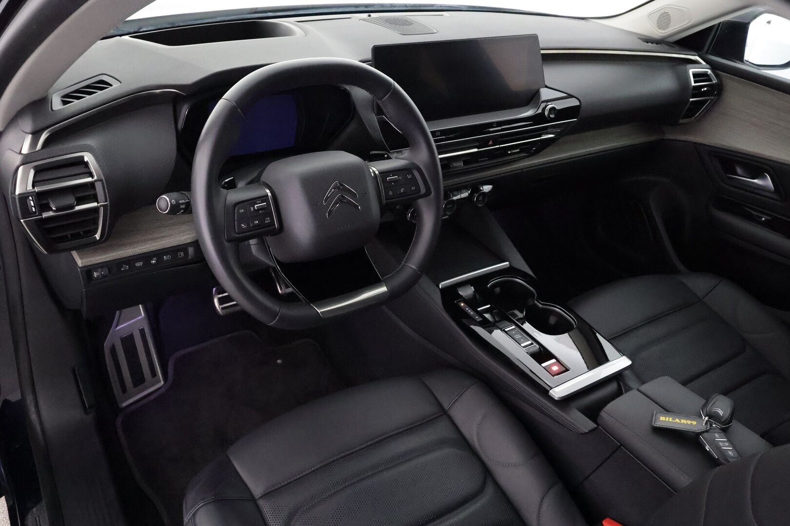 Citroen C5 X 2024 Plugin Hybrid 225 Shine Pack Business EAT8 Automaatti - | ACC | Muistipenkki | HUD | 360 | Lisälämmitin | LED | Nahkaverhoilu | Kaistavahti | Keyless | Apple&Android | 1-om Suomi-auto | Kahdet renkaat |