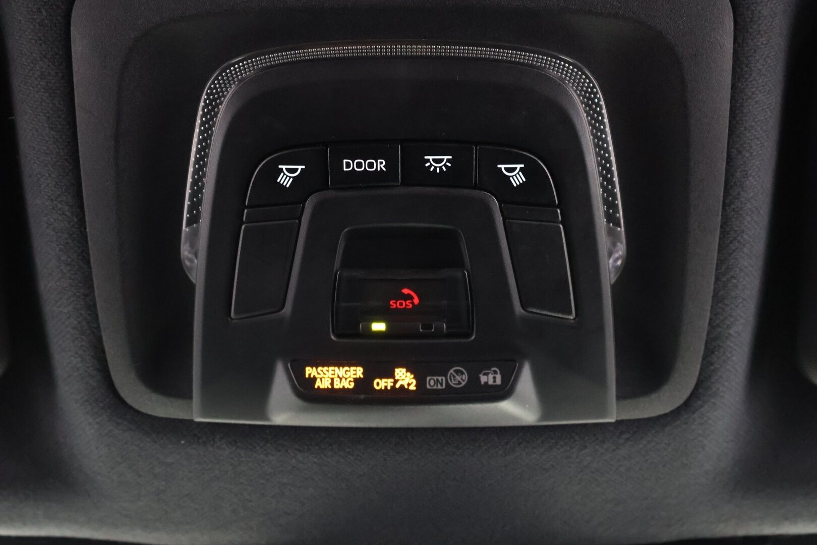 Toyota C-HR 2024 1,8 Hybrid Intense - | ACC | LED | P.Kamera | PDA | Katveavustin | Navi | Kaistavahti | Keyless | Apple&Android | Digimittaristo | 1-om Suomi-auto | Kahdet renkaat | Merkkihuollot |